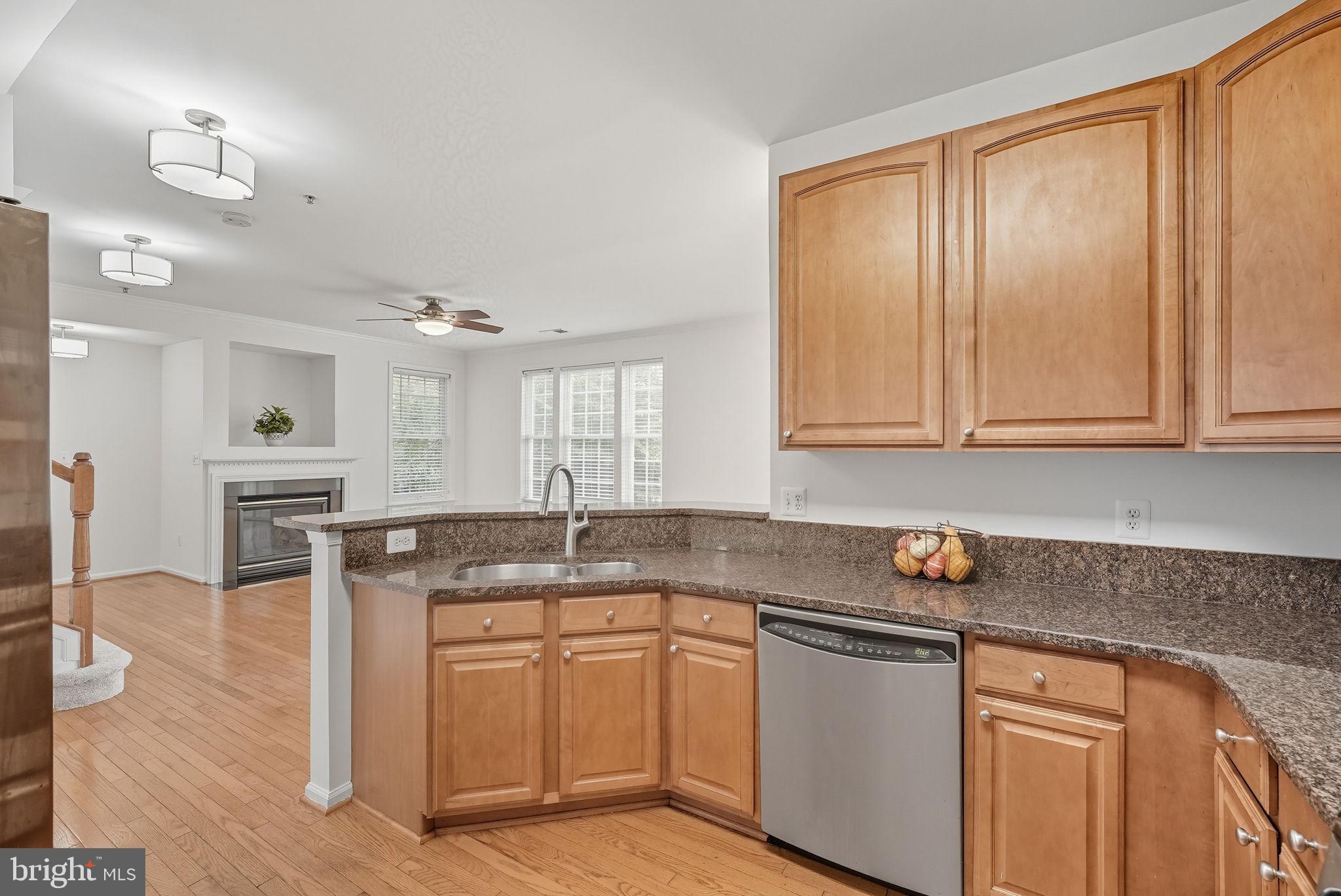 Fairfax, Virginia, 22033, United States, 3 Bedrooms Bedrooms, ,4 BathroomsBathrooms,Residential,For Sale,1975238