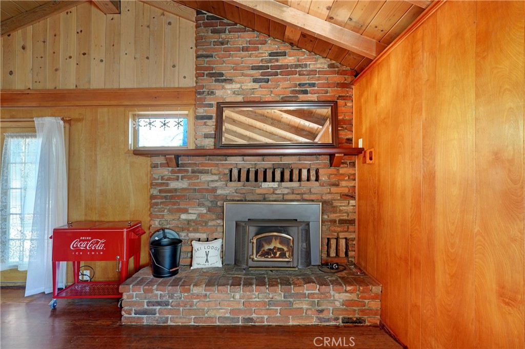 Wrightwood, California, 92397, United States, 3 Bedrooms Bedrooms, ,2 BathroomsBathrooms,Residential,For Sale,1959217