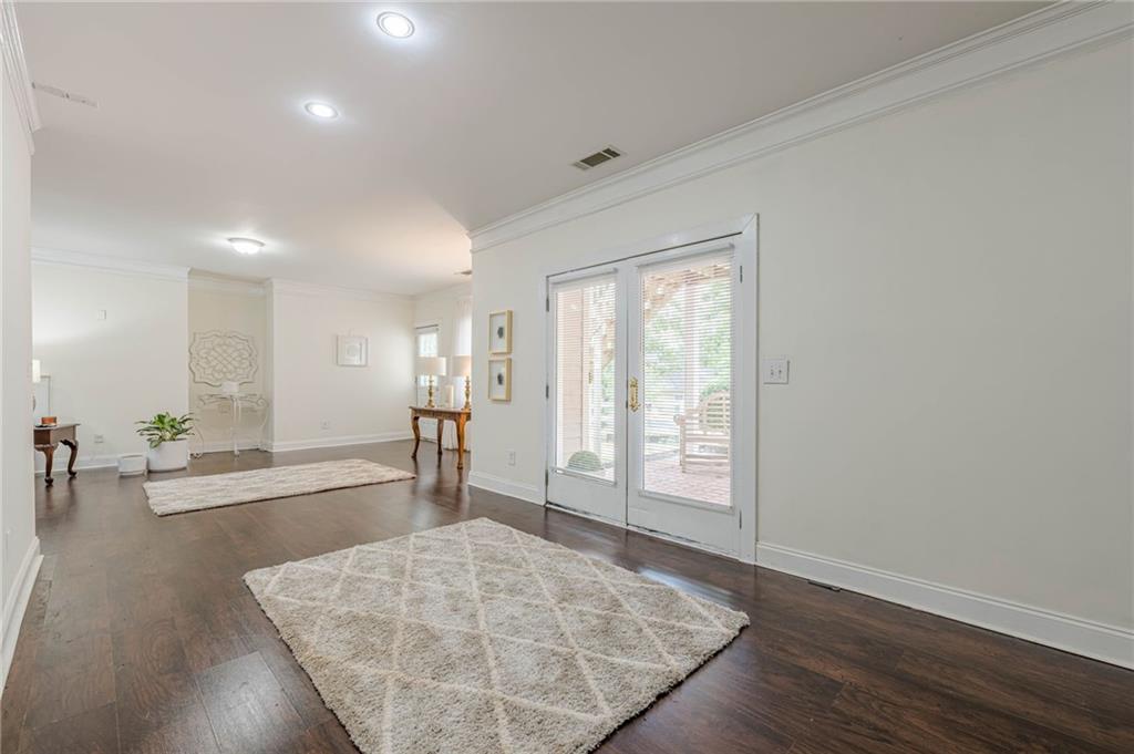 Cumming, Georgia, 30041, United States, 5 Bedrooms Bedrooms, ,5 BathroomsBathrooms,Residential,For Sale,1919838