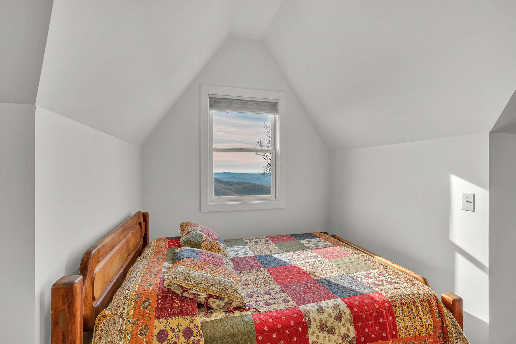  LENOIR - TIMBER RIDGE ESTATES - 物件實景