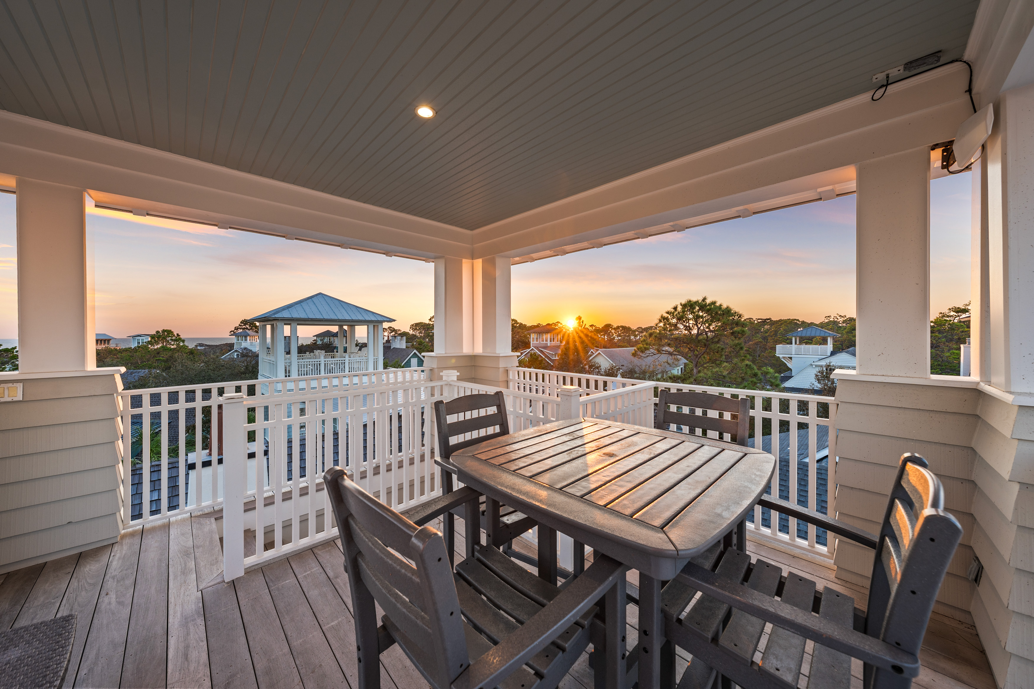  Distinguished WaterSound Beach Retreat with Gulf Views and Saltwater Pool - 物件實景