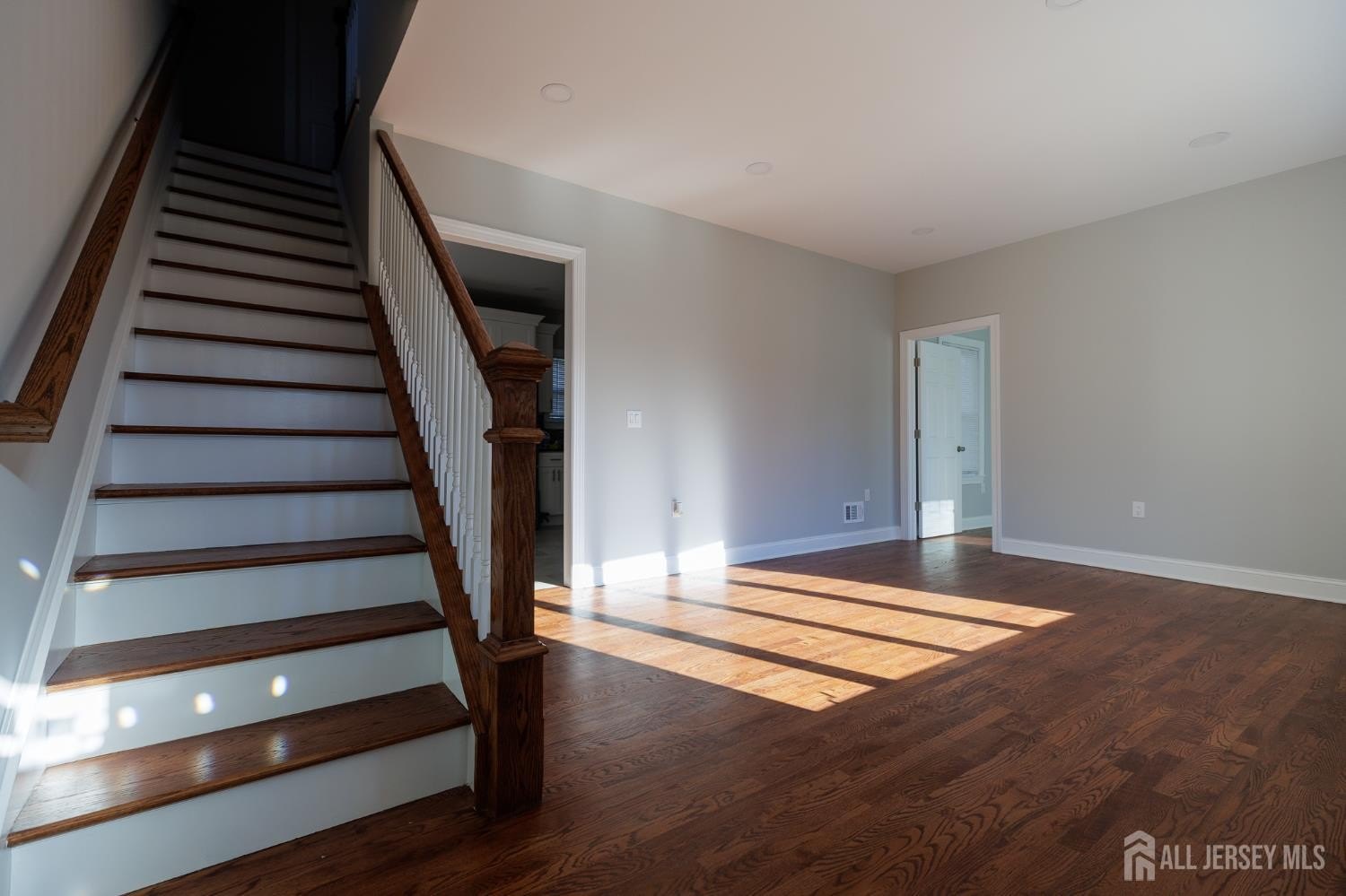 Plainfield, New Jersey, 07062, United States, 3 Bedrooms Bedrooms, ,1 BathroomBathrooms,Residential,For Sale,2005498