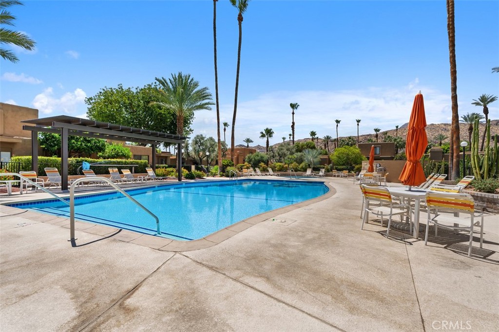 Palm Springs, California, 92264, United States, 2 Bedrooms Bedrooms, ,2 BathroomsBathrooms,Residential,For Sale,1856182