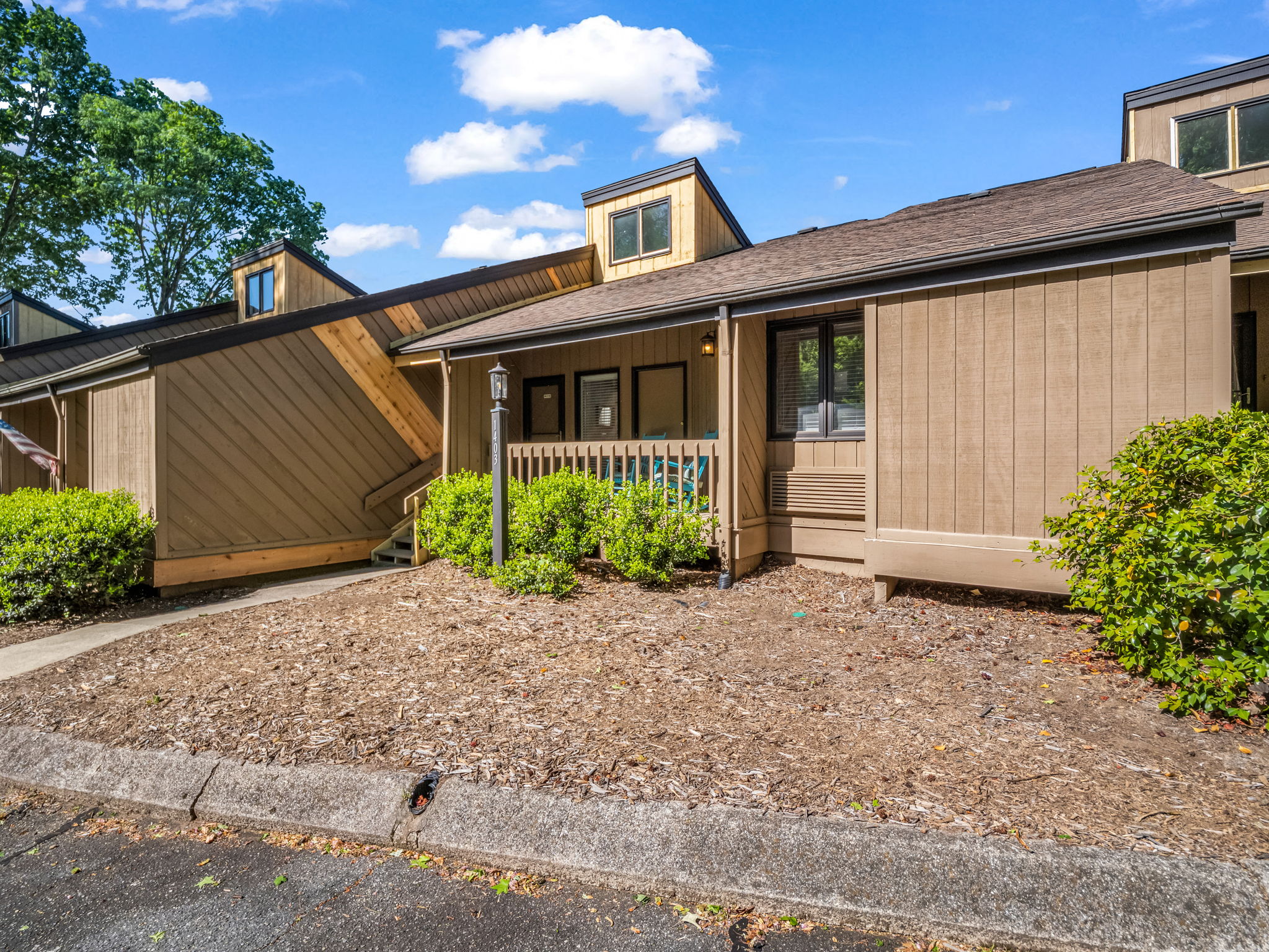  182 W. Lake Dr. S. - 物件實景