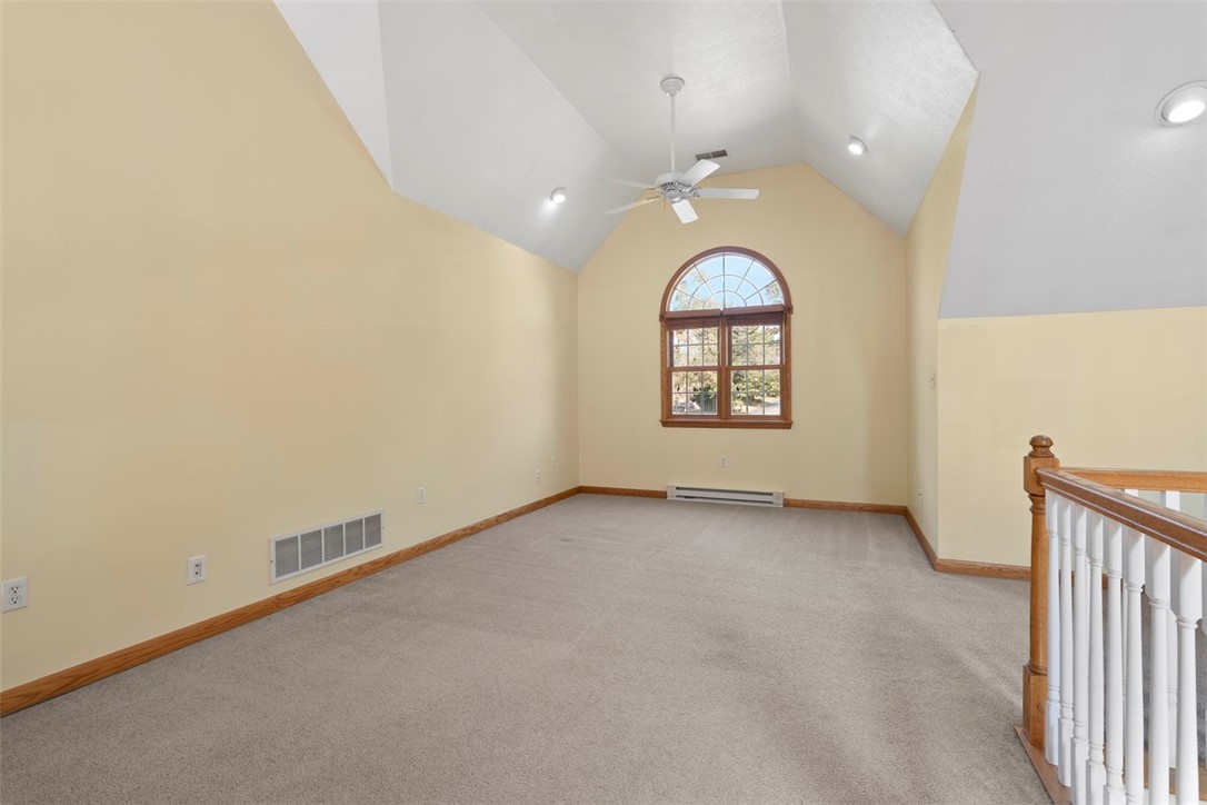 Cranberry Twp, Pennsylvania, 16066, United States, 4 Bedrooms Bedrooms, ,3 BathroomsBathrooms,Residential,For Sale,1947060