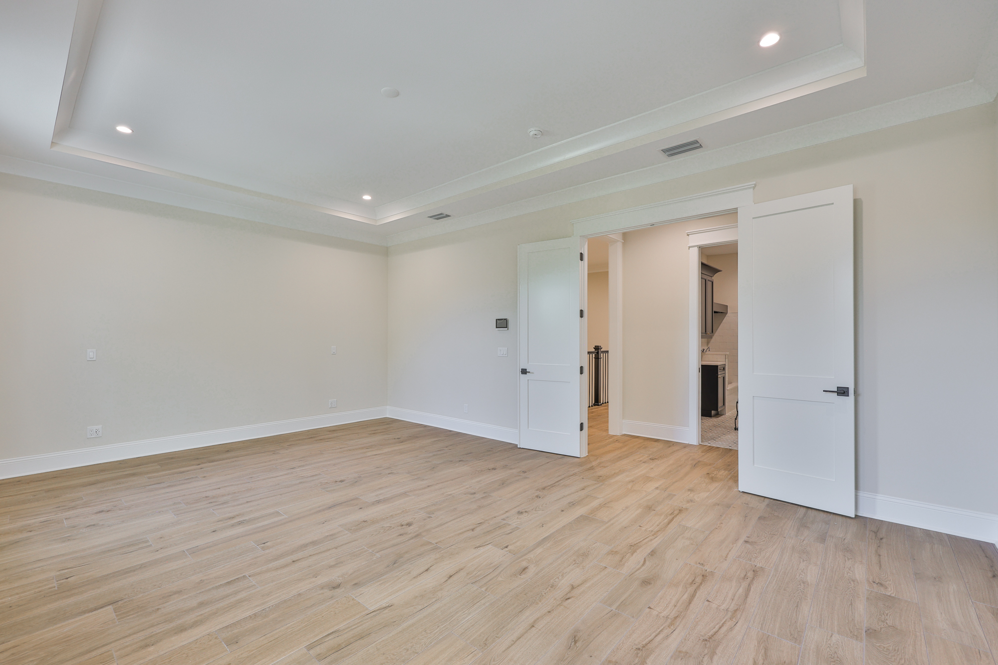 Tampa, Florida, 33629, United States, 5 Bedrooms Bedrooms, ,6 BathroomsBathrooms,Residential,For Sale,1974483