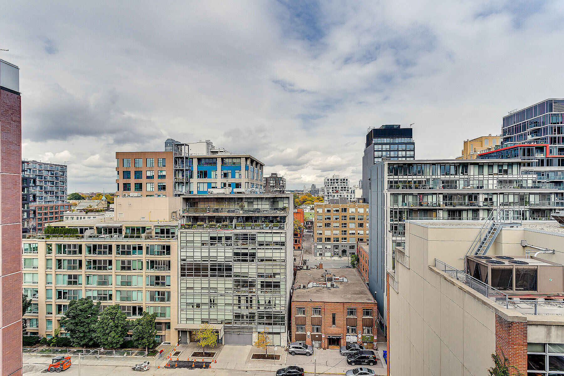  Sophisticated and Spacious - 物件實景