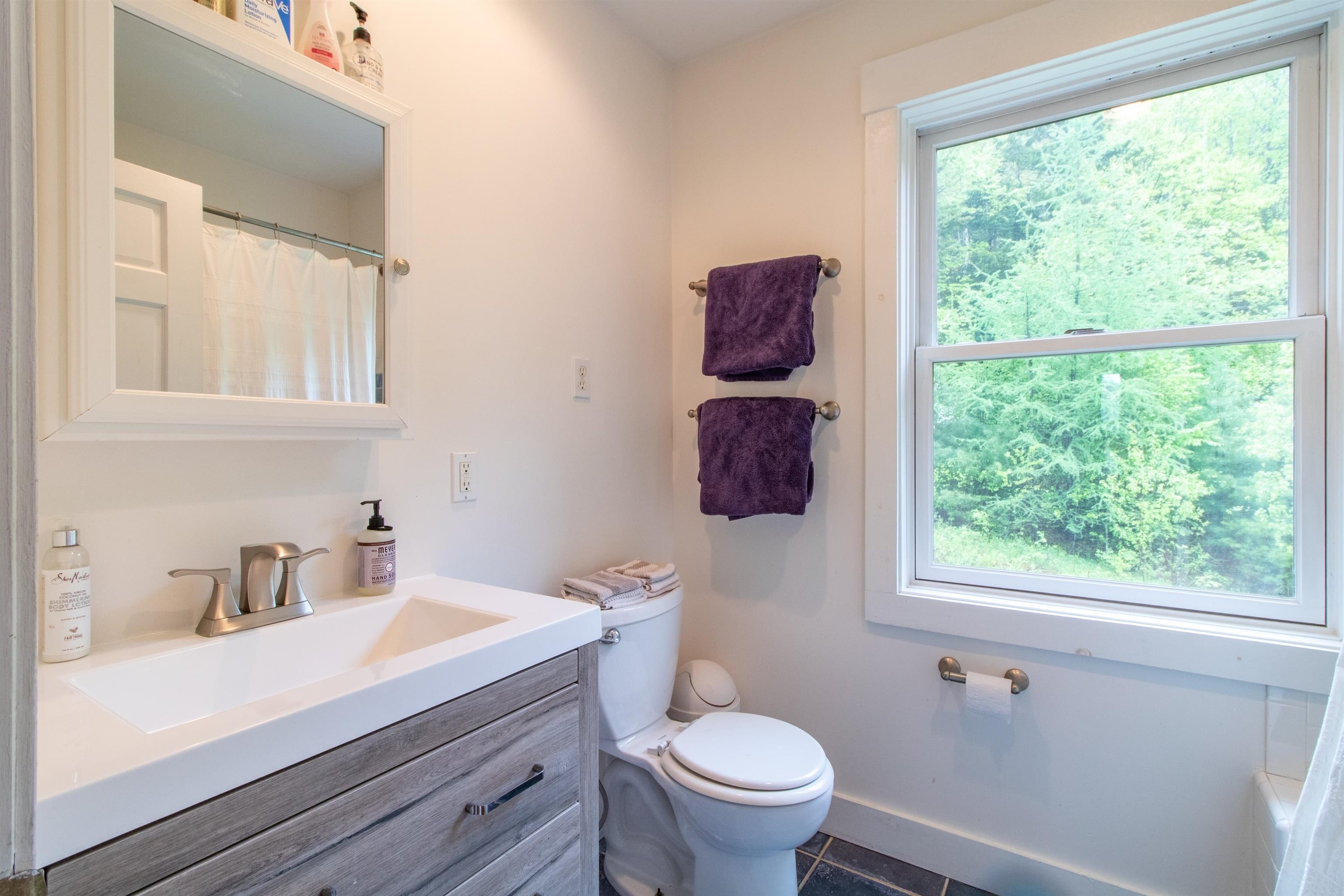 Kirby, Vermont, 05851, United States, 5 Bedrooms Bedrooms, ,3 BathroomsBathrooms,Residential,For Sale,2036584