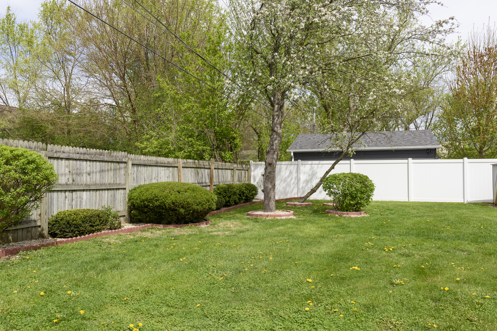 Lincolnshire, Illinois, 60069, United States, 4 Bedrooms Bedrooms, ,4 BathroomsBathrooms,Residential,For Sale,1877536