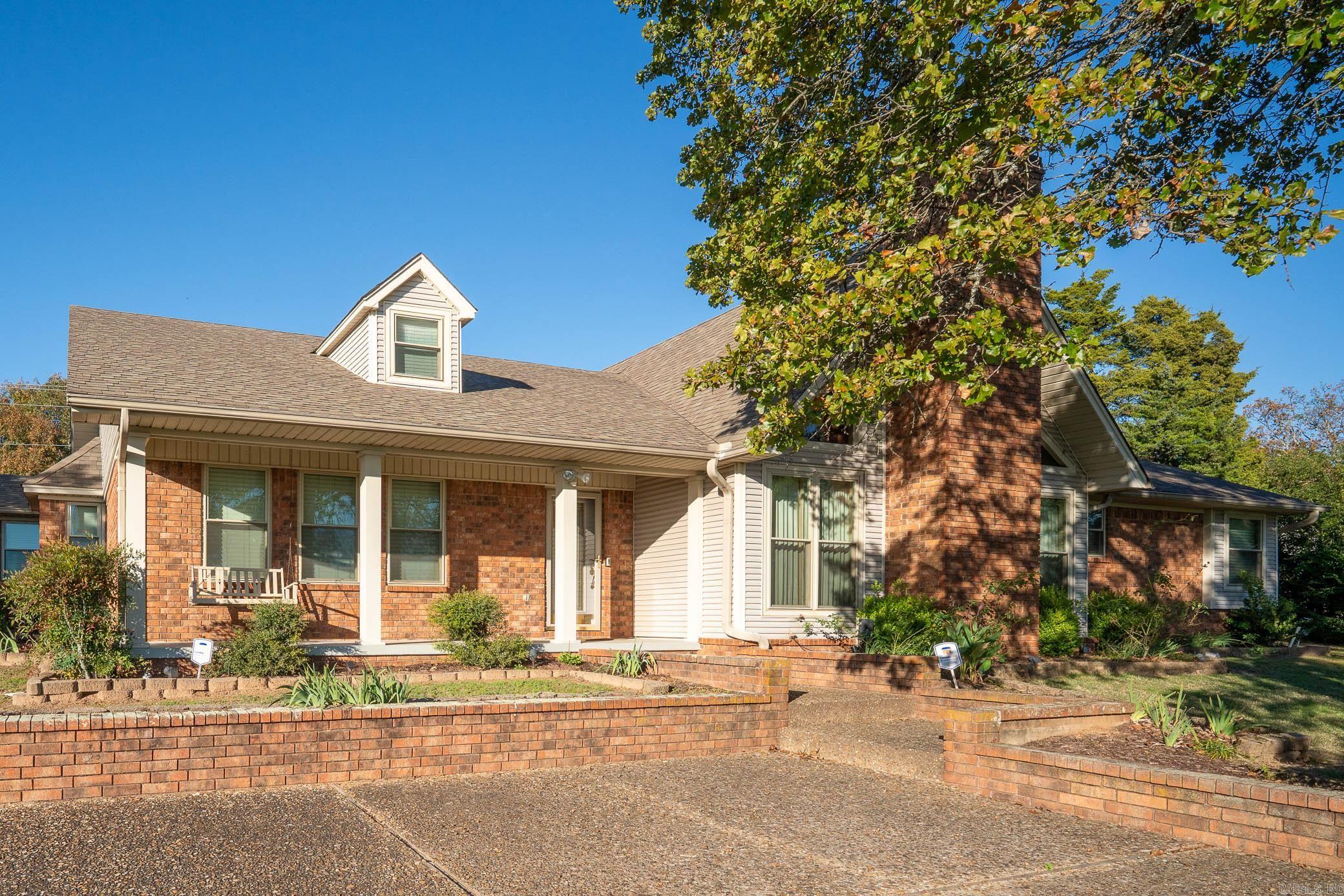 Conway, Arkansas, 72032, United States, 4 Bedrooms Bedrooms, ,2 BathroomsBathrooms,Residential,For Sale,1988204