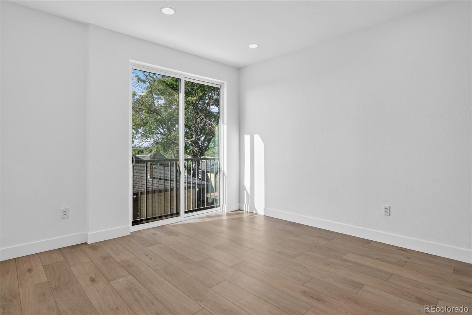 Denver, Colorado, 80212, United States, 2 Bedrooms Bedrooms, ,2 BathroomsBathrooms,Residential,For Sale,1951610