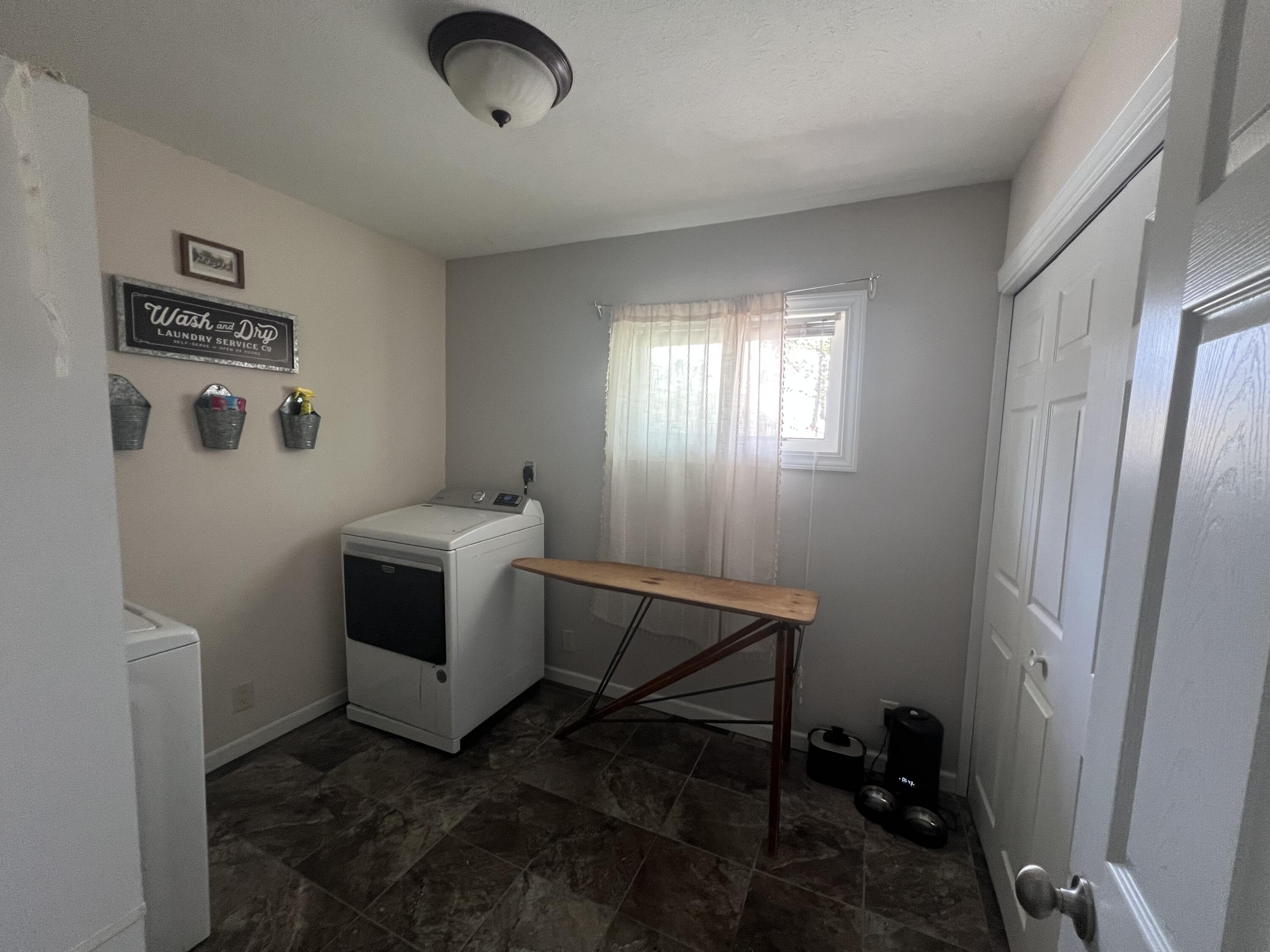 Fremont, Michigan, 49412, United States, 3 Bedrooms Bedrooms, ,2 BathroomsBathrooms,Residential,For Sale,1743034