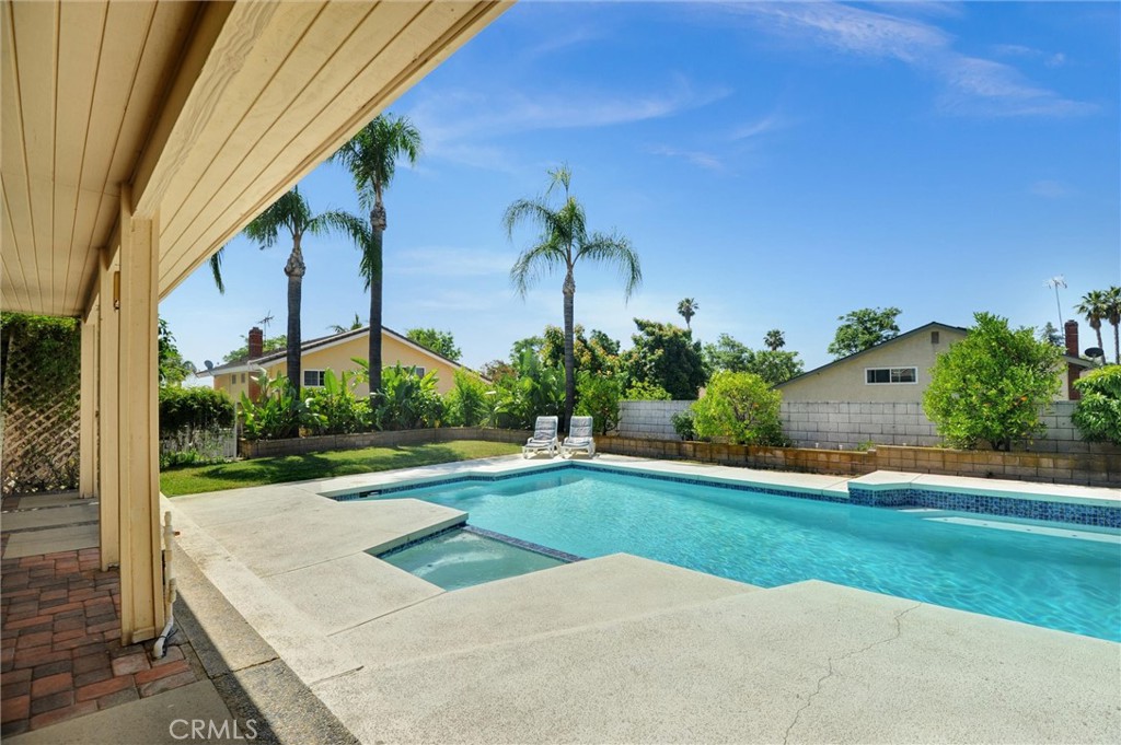 Upland, California, 91784, United States, 4 Bedrooms Bedrooms, ,3 BathroomsBathrooms,Residential,For Sale,1889759