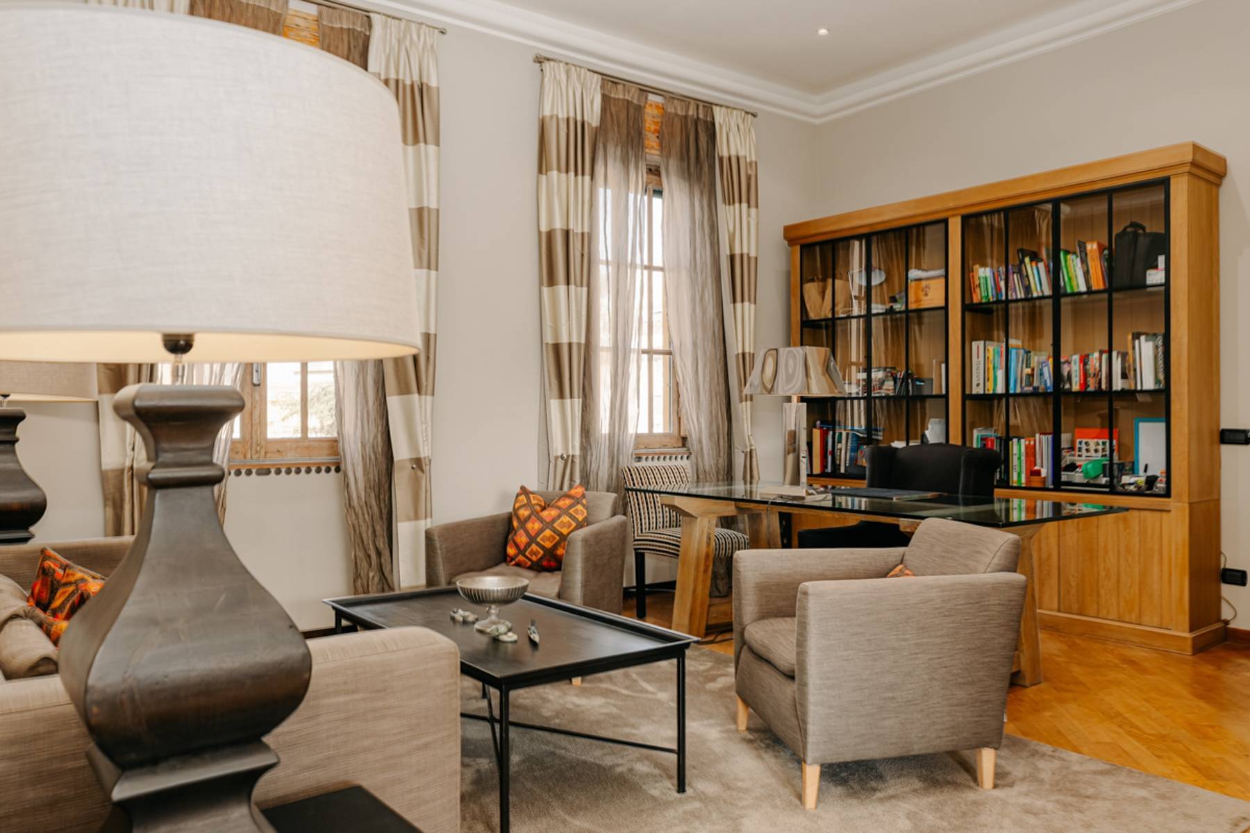  Elegant Liberty-Style Apartment on Via Monte Zebio - 物件實景