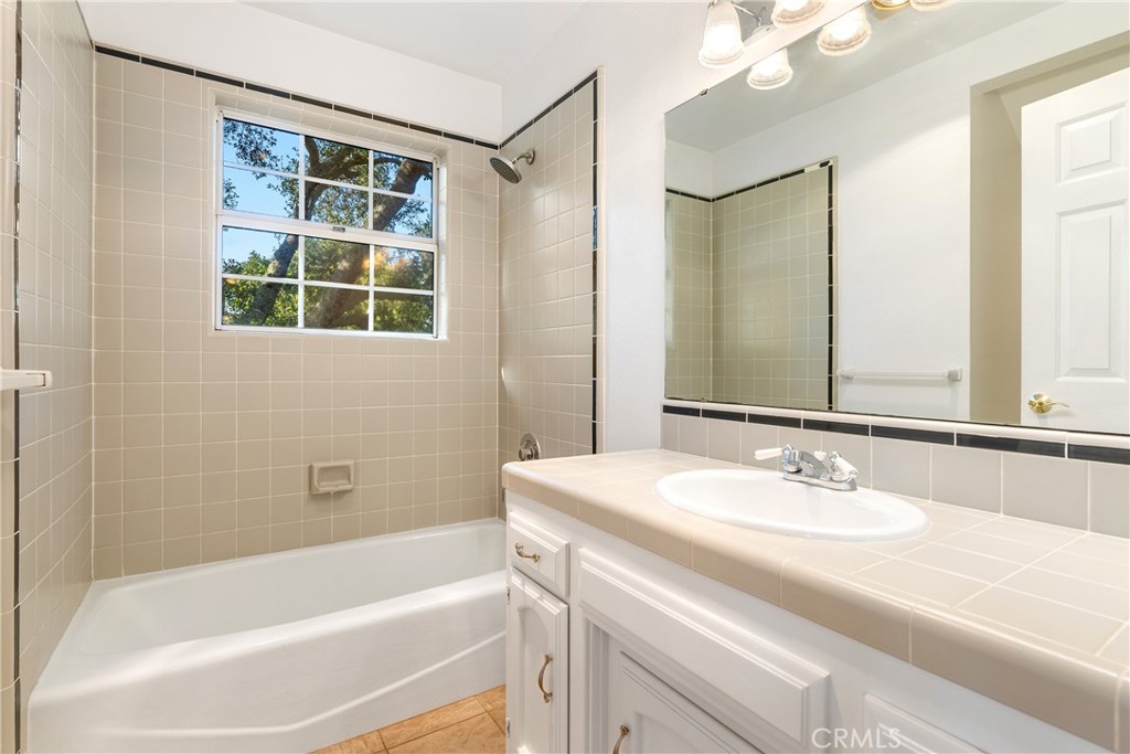 Atascadero, California, 93422, United States, 4 Bedrooms Bedrooms, ,4 BathroomsBathrooms,Residential,For Sale,1982581