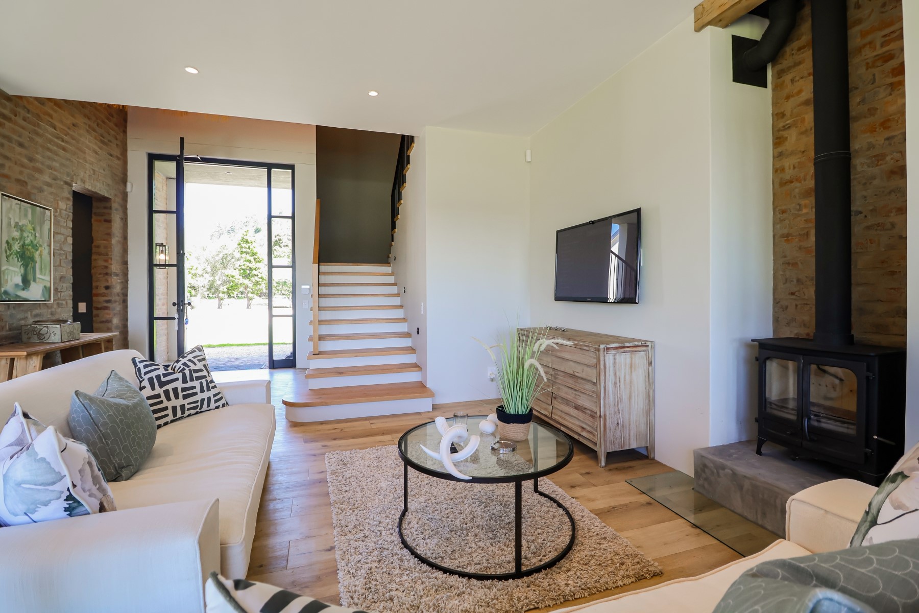  Modern home - Twin Rivers Estate - 物件實景