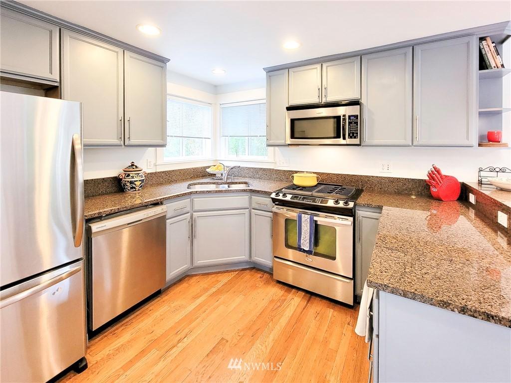 1209 AURORA AVENUE N, SEATTLE, Washington, 98109, United States, 3 Bedrooms Bedrooms, ,4 BathroomsBathrooms,Residential,For Sale,1209 AURORA AVENUE N,1625738