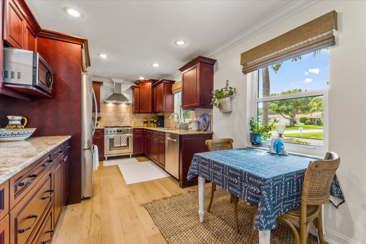 Seminole, Florida, 33772, United States, 3 Bedrooms Bedrooms, ,2 BathroomsBathrooms,Residential,For Sale,2048345