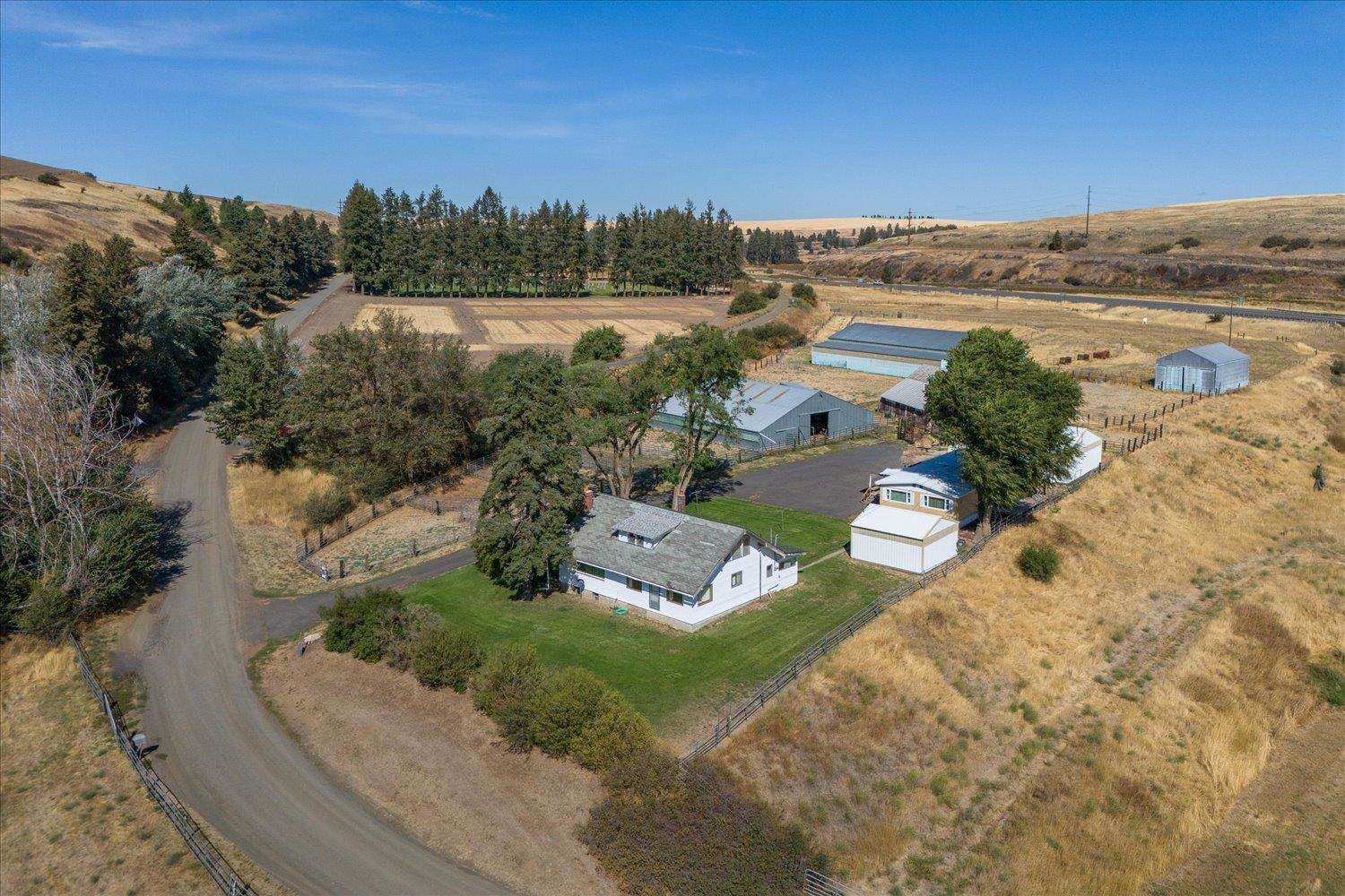 Rosalia, Washington, 99170, United States, 3 Bedrooms Bedrooms, ,2 BathroomsBathrooms,Residential,For Sale,1943009