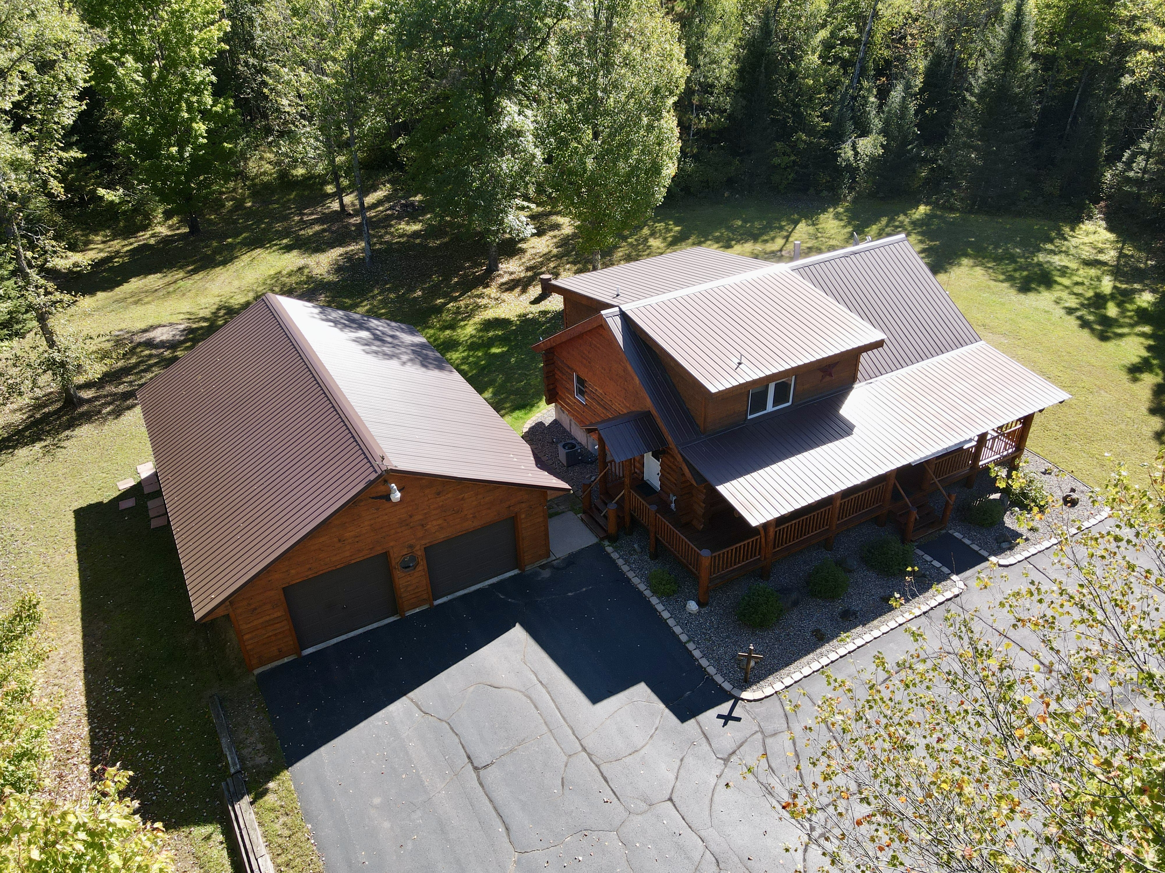 Tomahawk, Wisconsin, 54487, United States, 2 Bedrooms Bedrooms, ,2 BathroomsBathrooms,Residential,For Sale,1975533