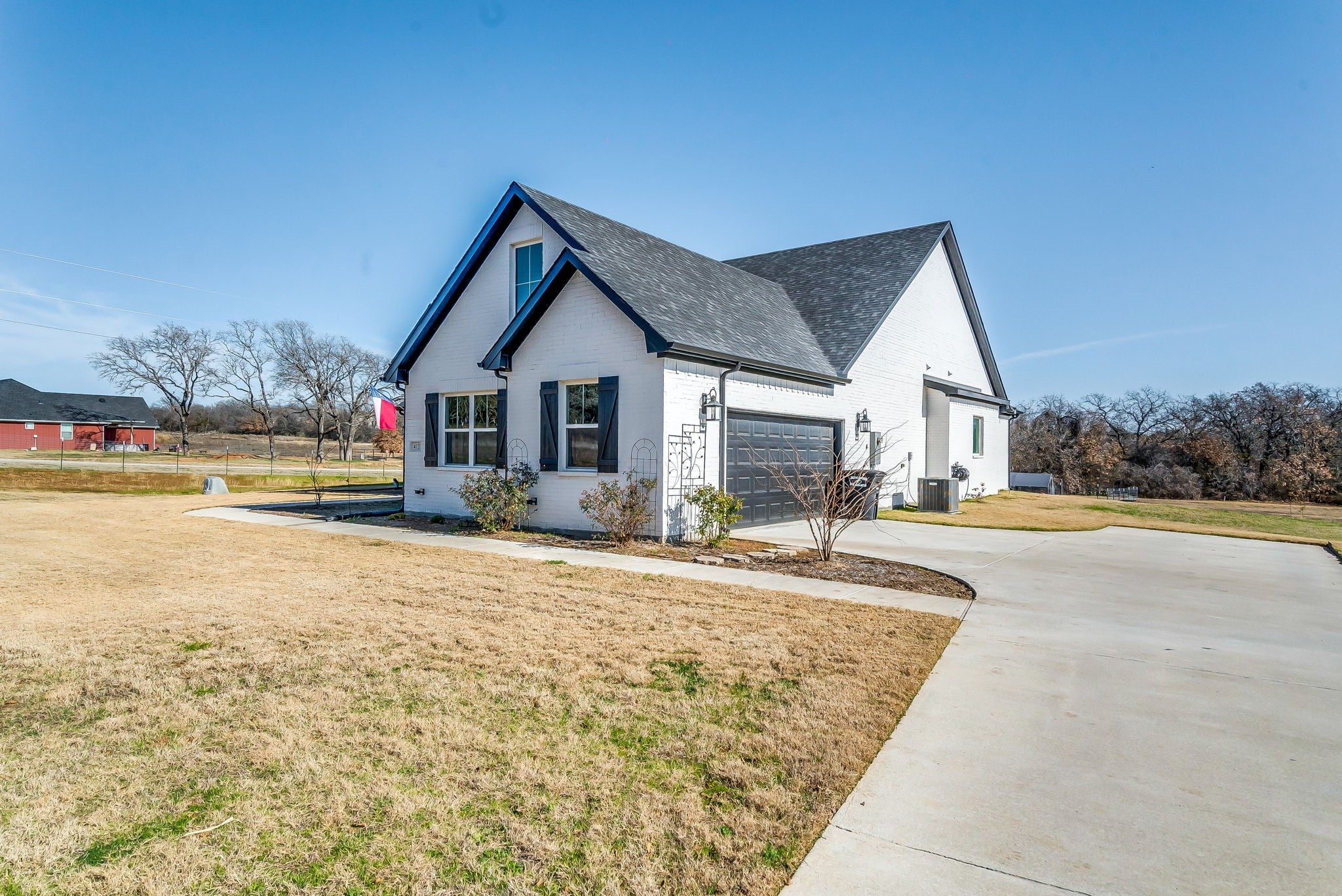 Weatherford, Texas, 76088, United States, 3 Bedrooms Bedrooms, ,2 BathroomsBathrooms,Residential,For Sale,1983909