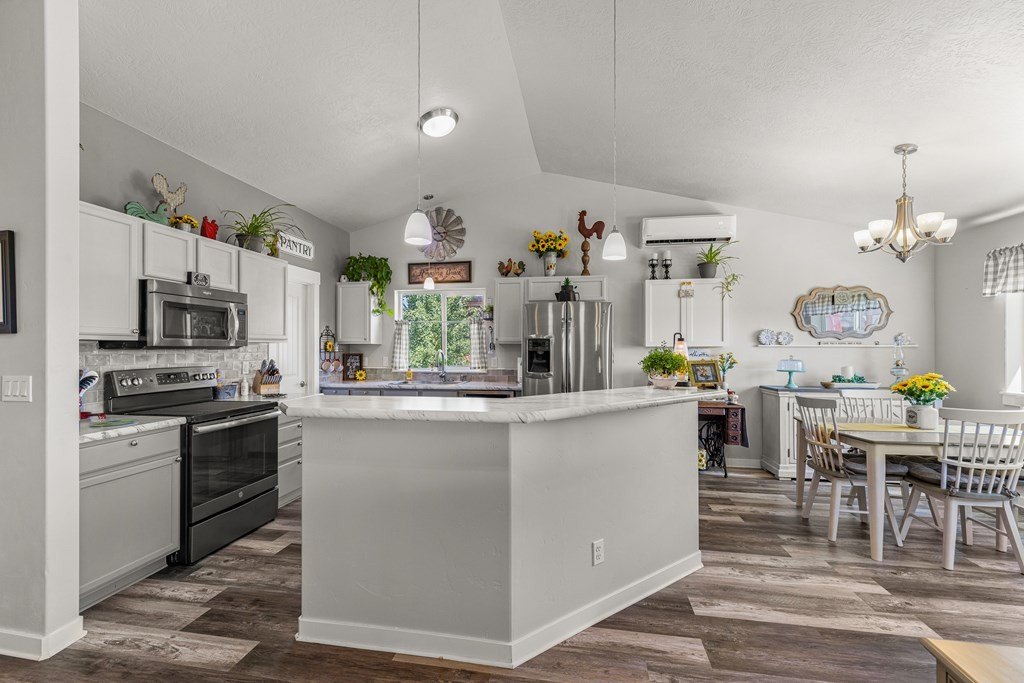 Council, Idaho, 83612, United States, 3 Bedrooms Bedrooms, ,Residential,For Sale,1924209