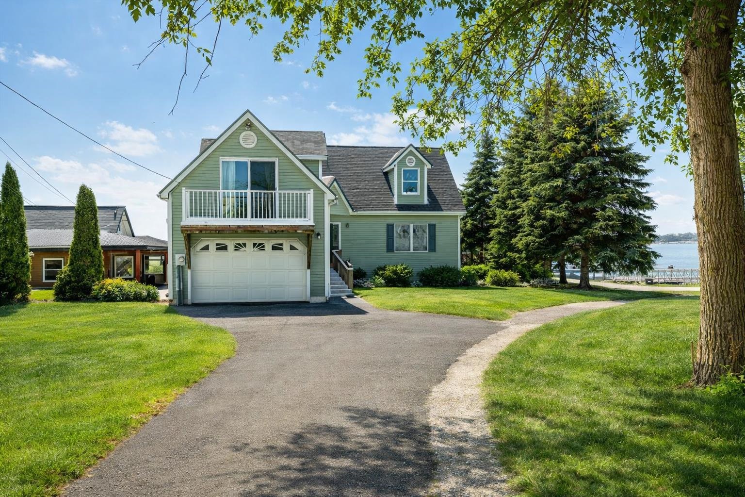 St. Albans Town, Vermont, 05478, United States, 4 Bedrooms Bedrooms, ,2 BathroomsBathrooms,Residential,For Sale,2022571