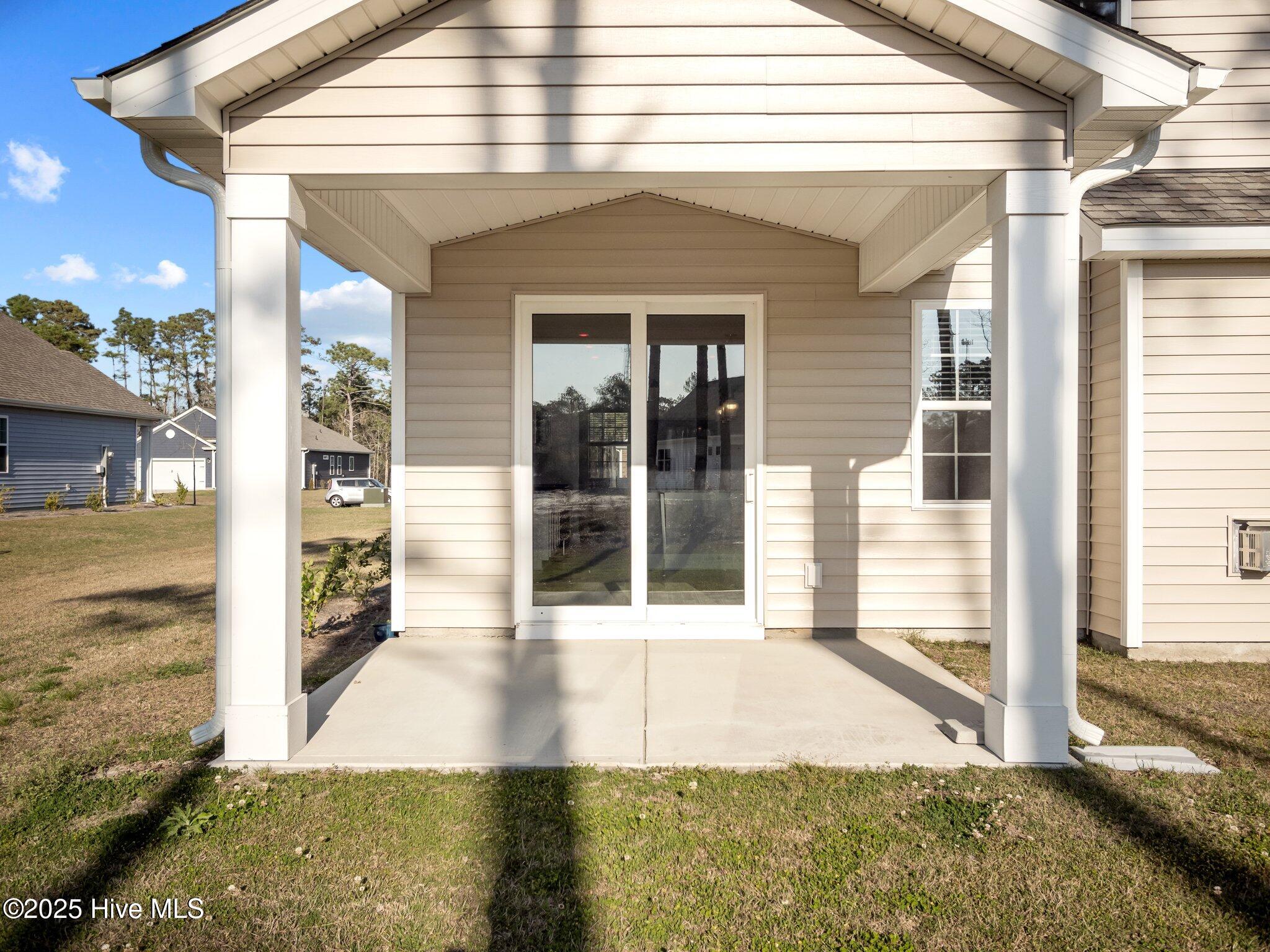 Newport, North Carolina, 28570, United States, 4 Bedrooms Bedrooms, ,3 BathroomsBathrooms,Residential,For Sale,1991180