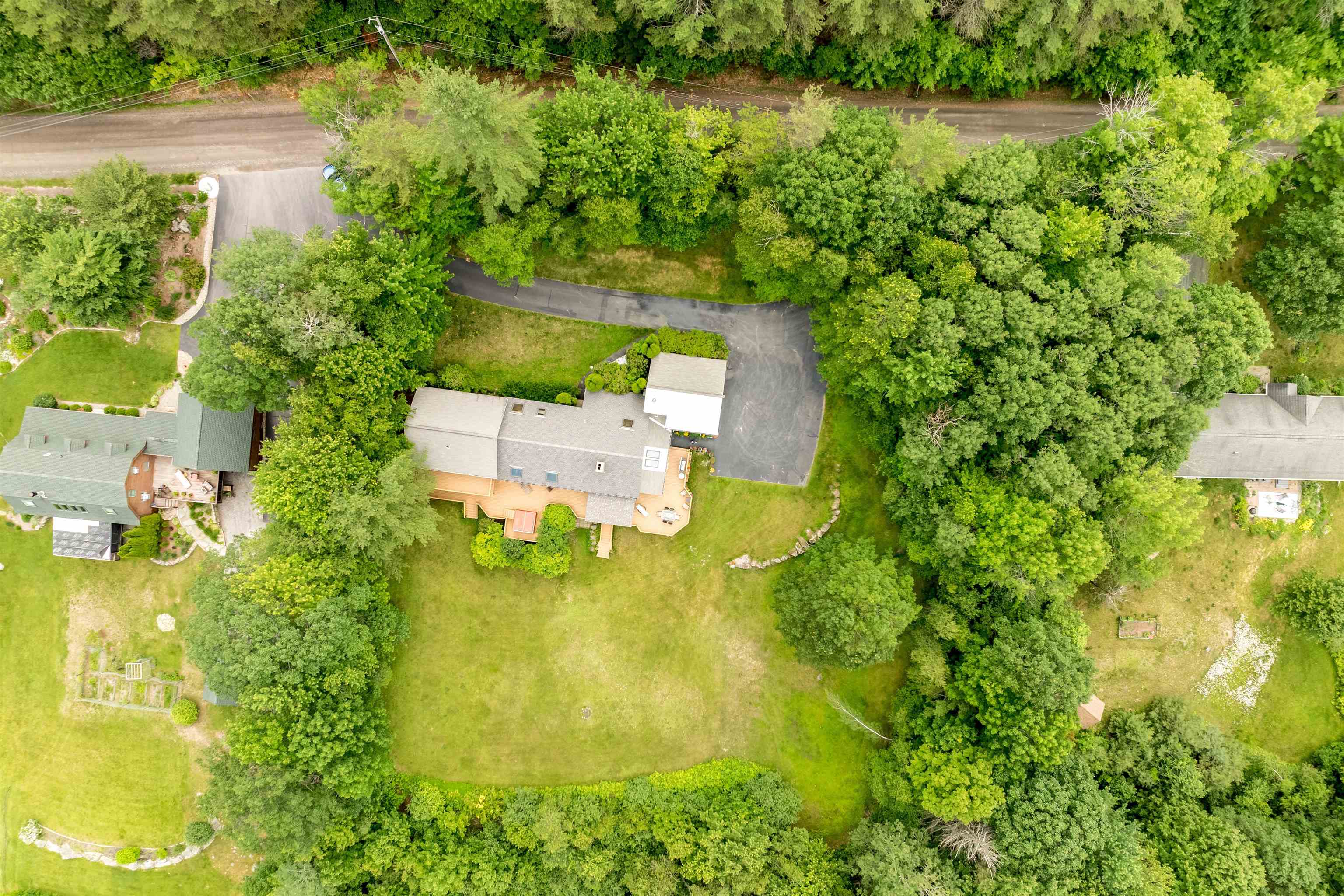Newport, New Hampshire, 03773, United States, 4 Bedrooms Bedrooms, ,2 BathroomsBathrooms,Residential,For Sale,1891399