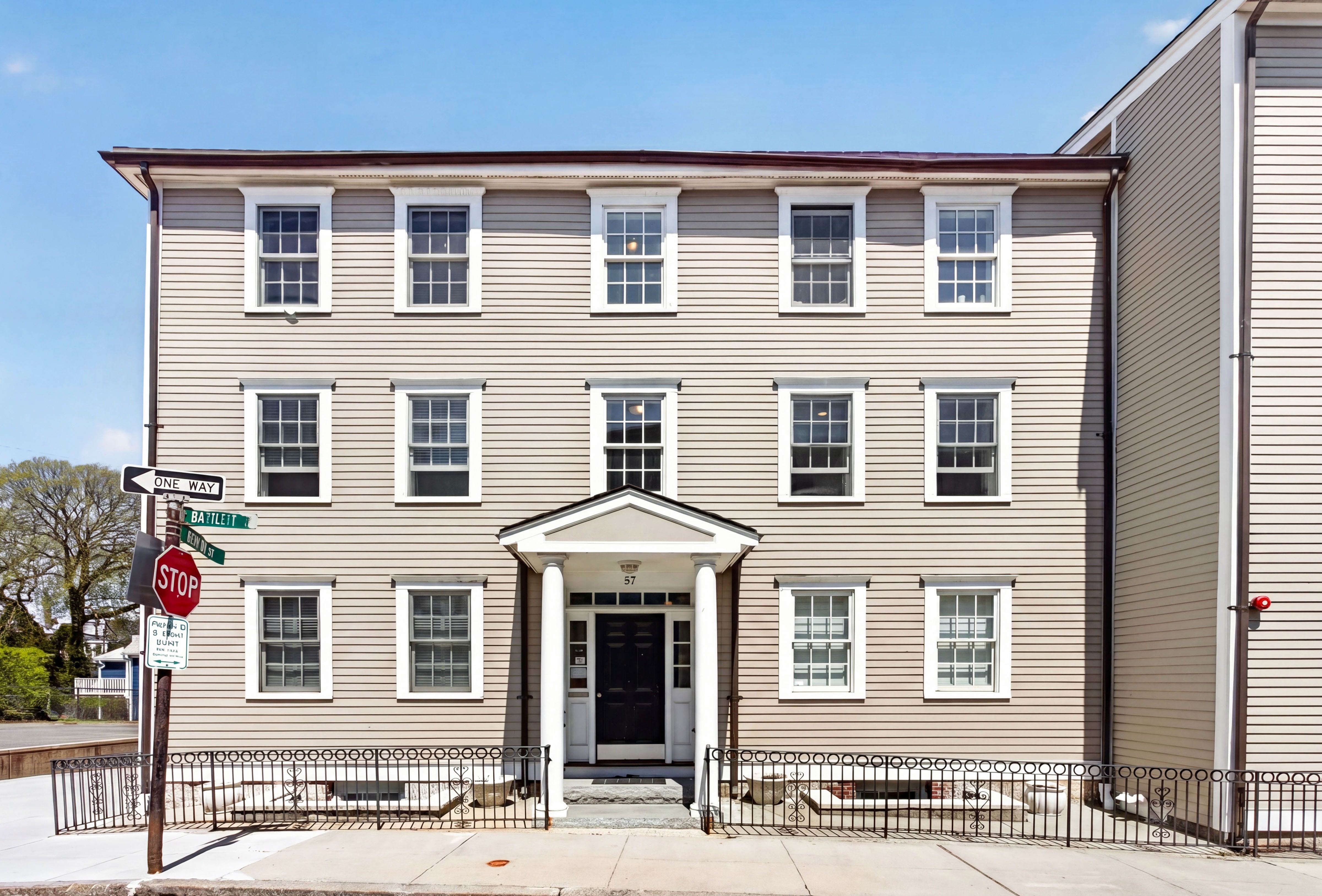  57 Bartlett Street, Boston, MA, 02129 - 物件實景