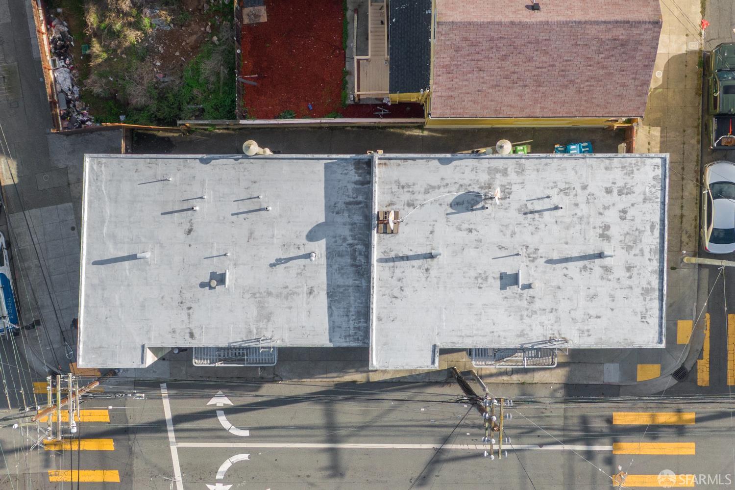 San Francisco, California, 94112, United States, 8 Bedrooms Bedrooms, ,Residential,For Sale,1999108