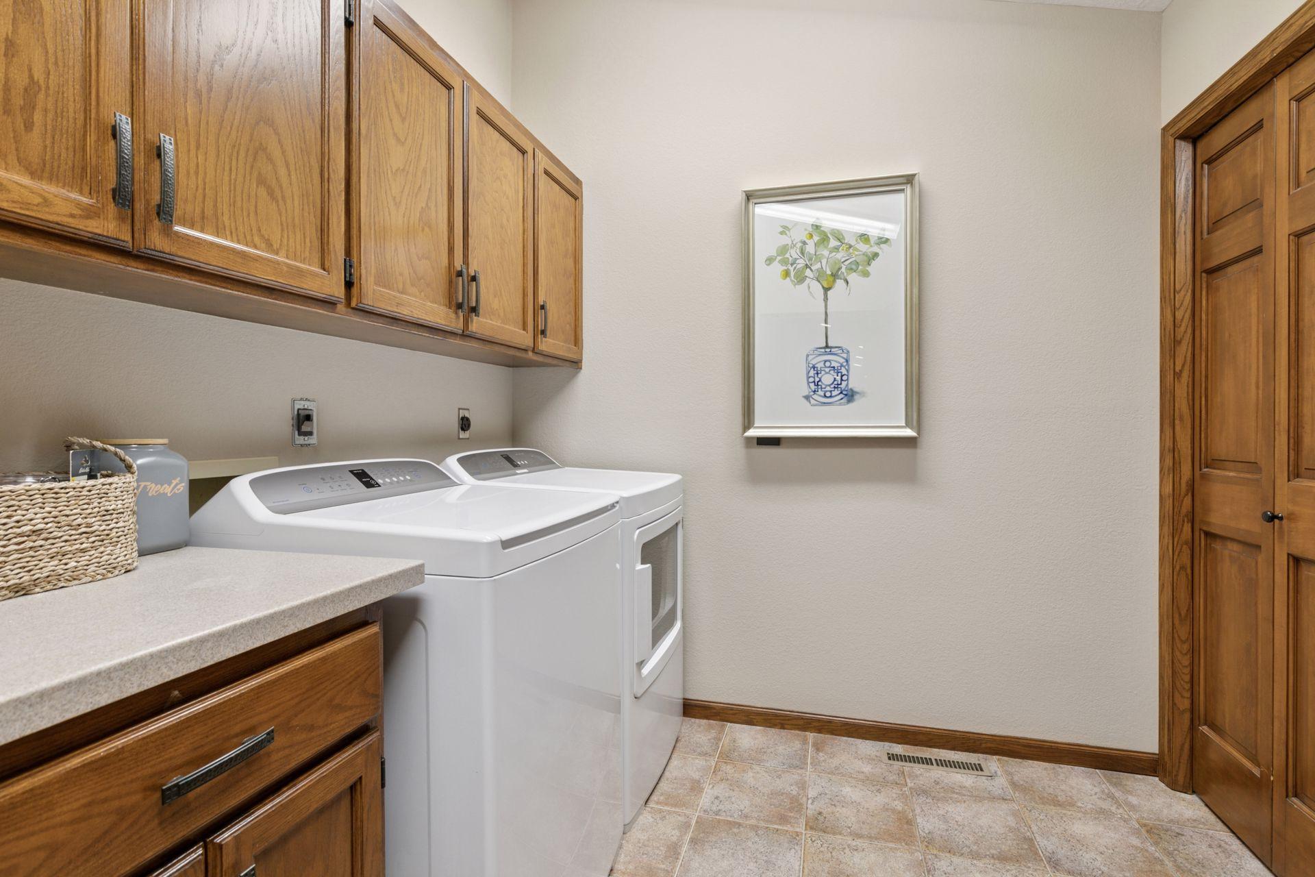 Chanhassen, Minnesota, 55318, United States, 5 Bedrooms Bedrooms, ,2 BathroomsBathrooms,Residential,For Sale,1847378