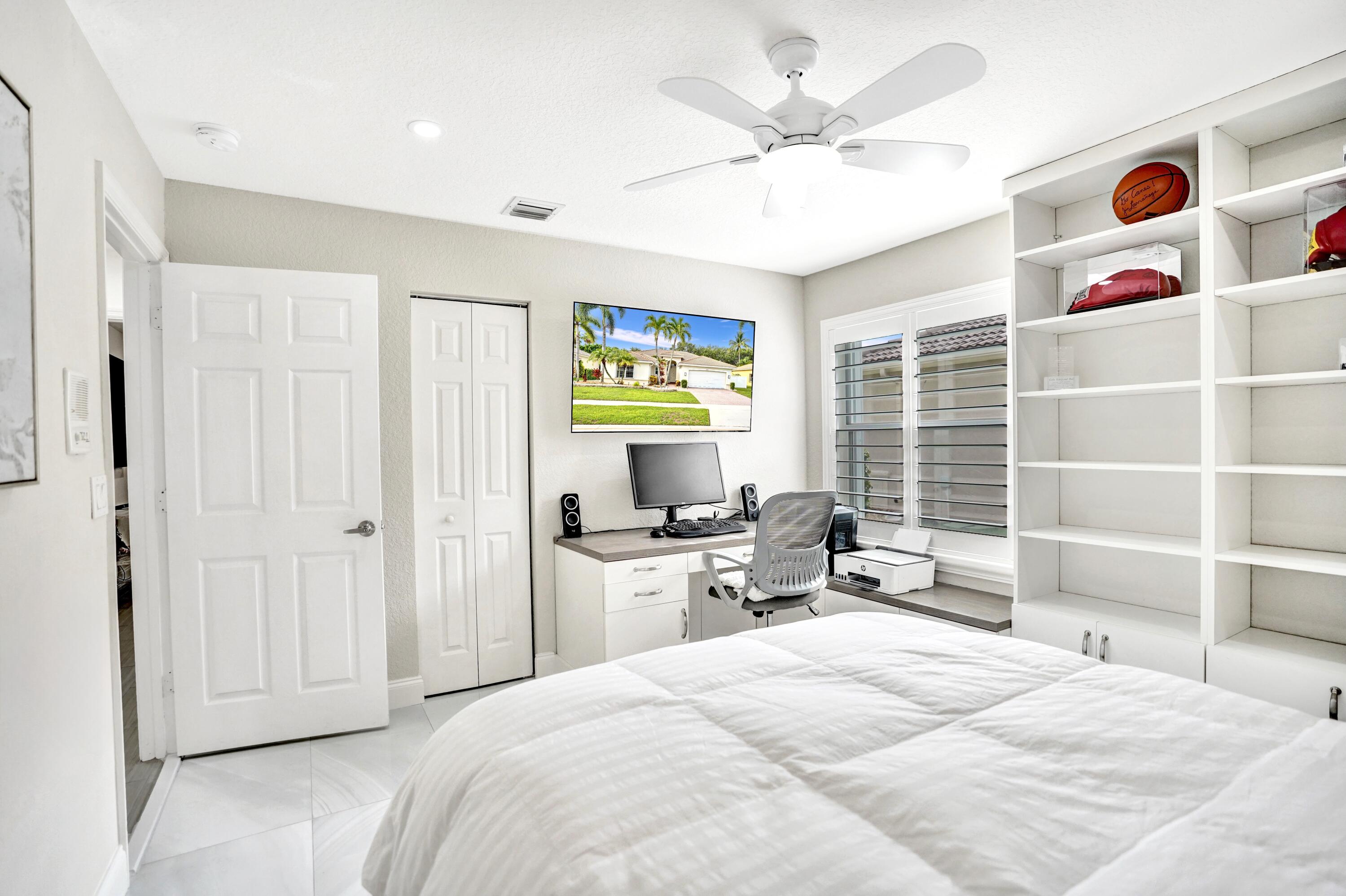 Lake Worth, Florida, 33463, United States, 3 Bedrooms Bedrooms, ,3 BathroomsBathrooms,Residential,For Sale,1905874