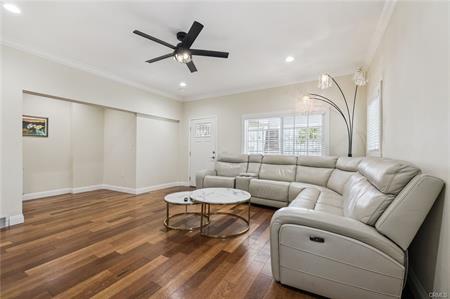 Los Angeles, California, 90016, United States, ,Residential,For Sale,1895088