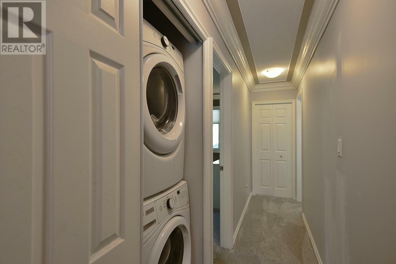 MADEIRA PARK, British Columbia, V0N 2H1, CA, 3 Bedrooms Bedrooms, ,3 BathroomsBathrooms,Residential,For Sale,1837526