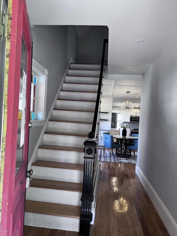 Abington, Massachusetts, 02351, United States, 4 Bedrooms Bedrooms, ,2 BathroomsBathrooms,Residential,For Sale,1758924