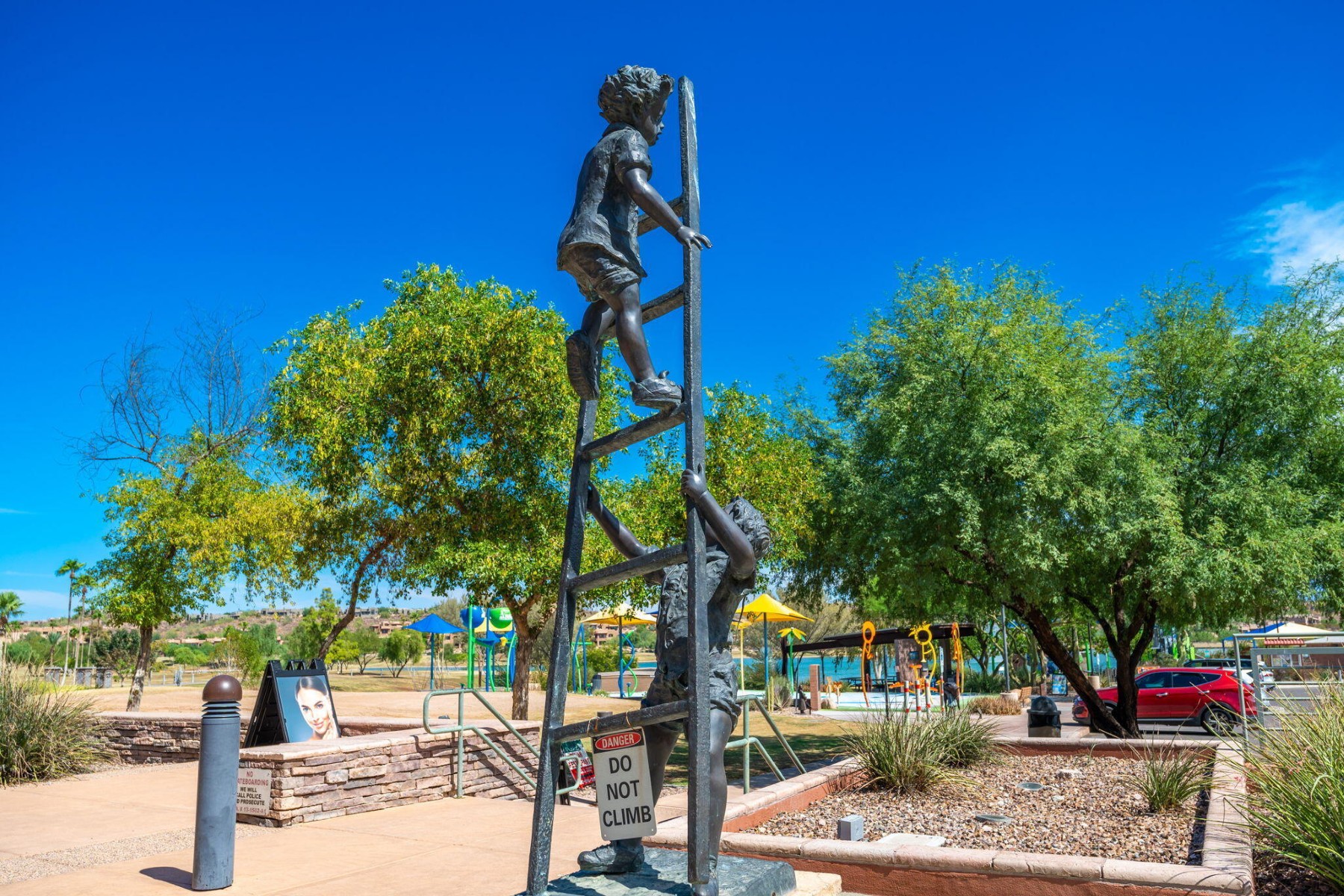  15618 E Cactus Drive  Fountain Hills, AZ - 物件實景