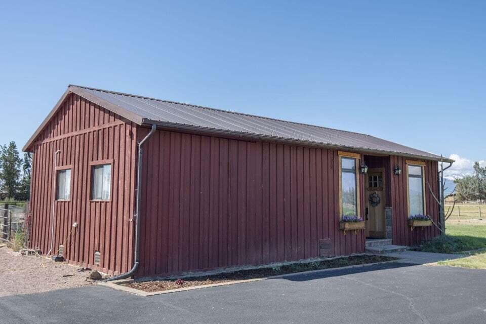Sisters, Oregon, 97759, United States, 3 Bedrooms Bedrooms, ,3 BathroomsBathrooms,Residential,For Sale,1917351