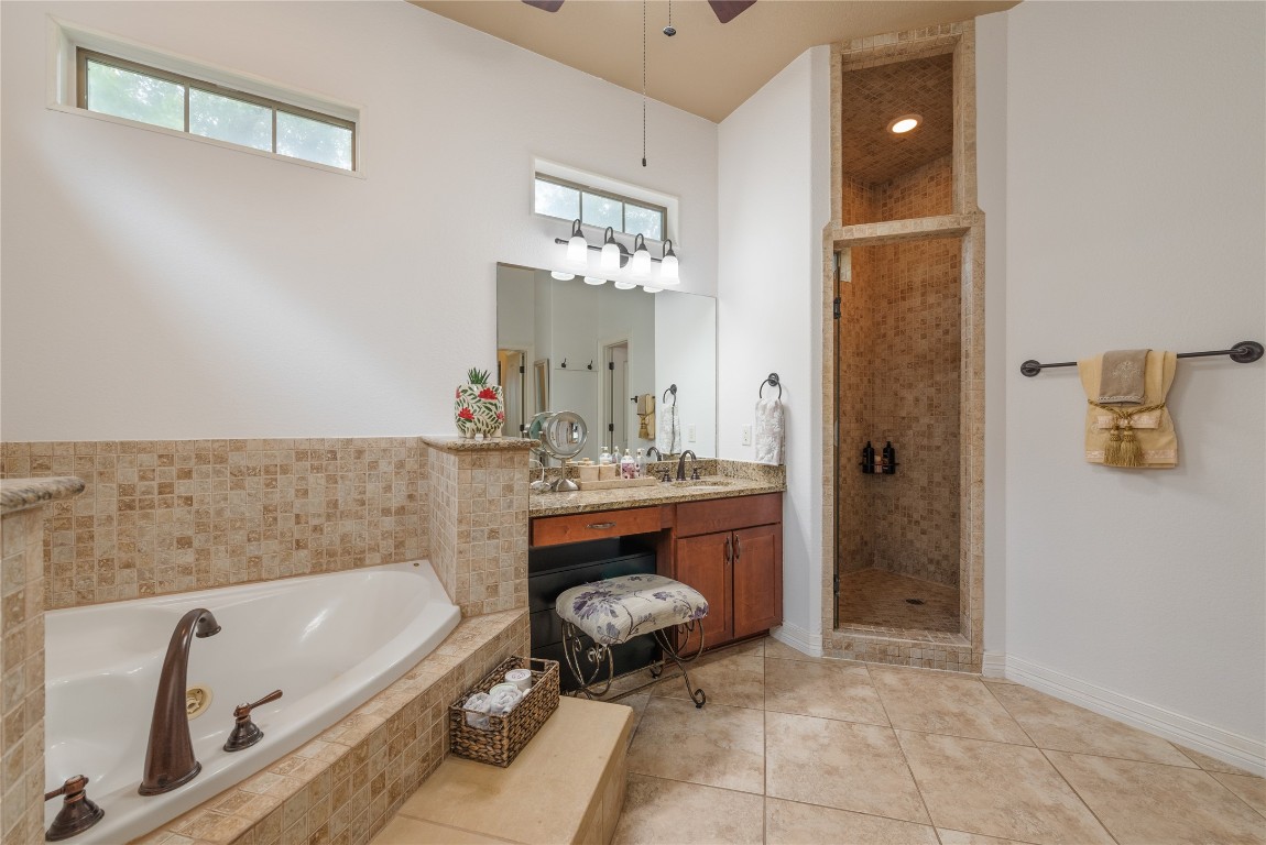 Austin, Texas, 78732, United States, 4 Bedrooms Bedrooms, ,3 BathroomsBathrooms,Residential,For Sale,1911419