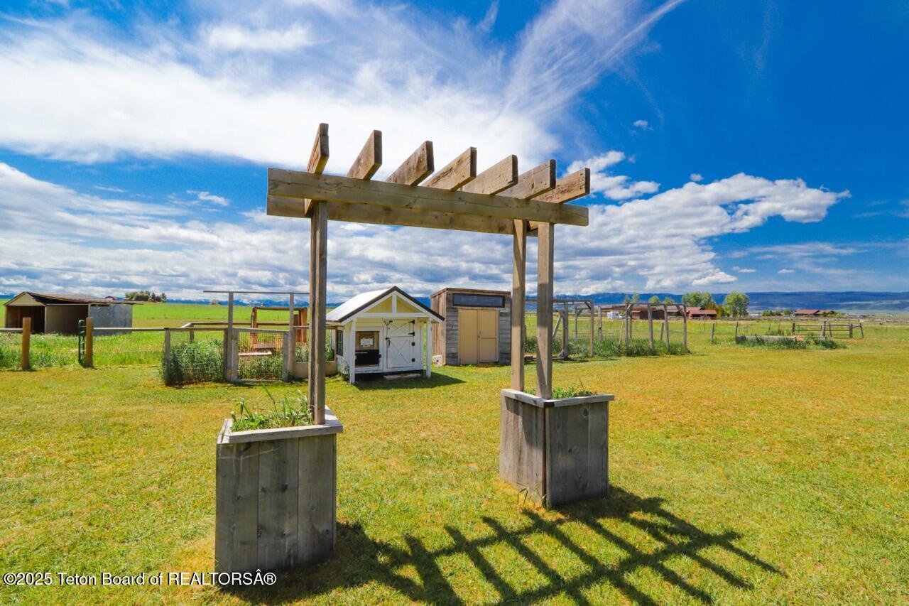 Tetonia, Idaho, 83452, United States, 3 Bedrooms Bedrooms, ,2 BathroomsBathrooms,Residential,For Sale,1898608