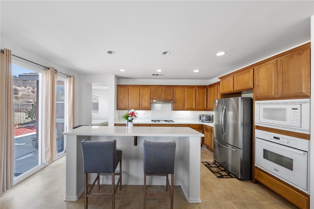 Beaumont, California, 92223, United States, 3 Bedrooms Bedrooms, ,3 BathroomsBathrooms,Residential,For Sale,1979571