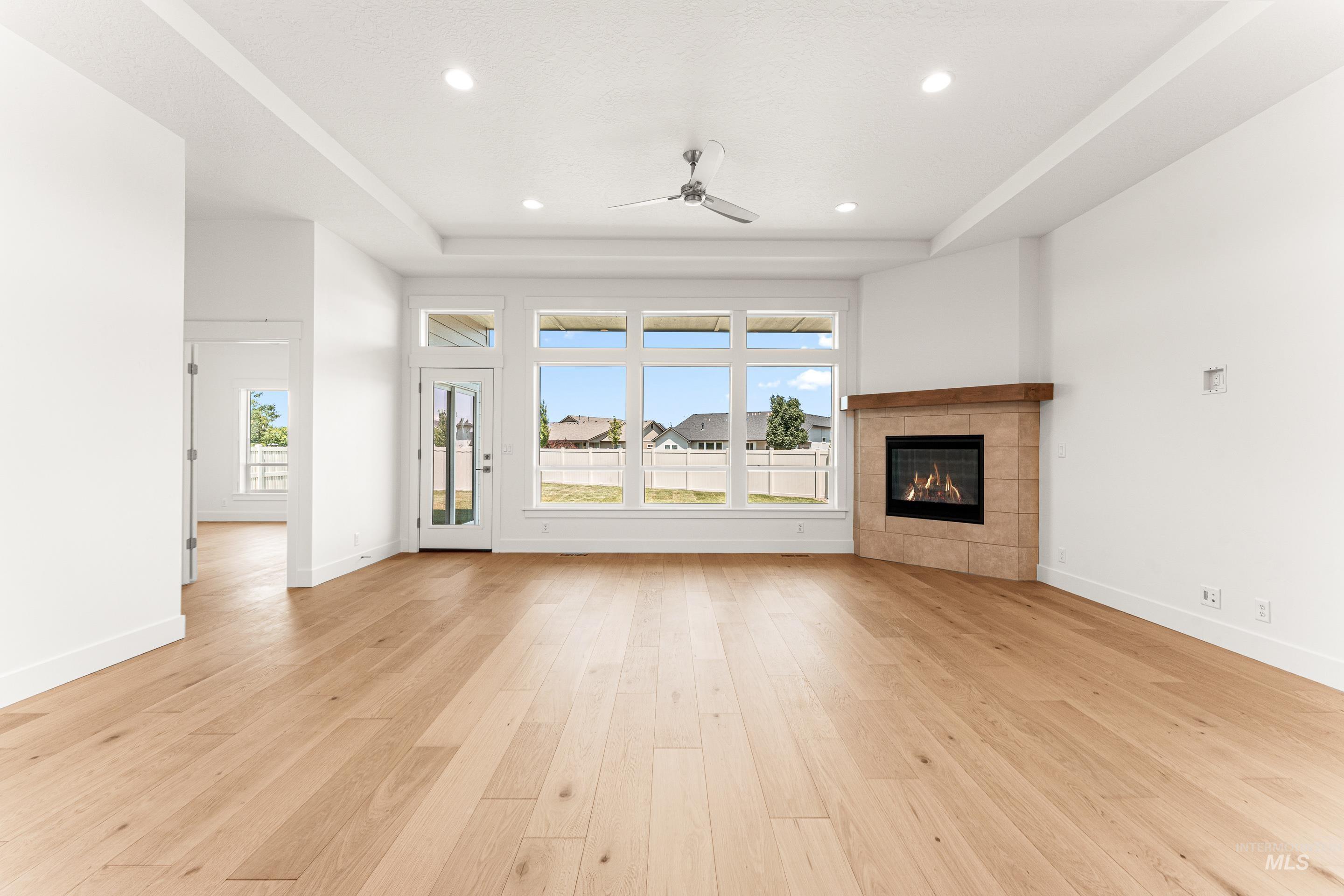 Boise, Idaho, 83716, United States, 3 Bedrooms Bedrooms, ,Residential,For Sale,1927423