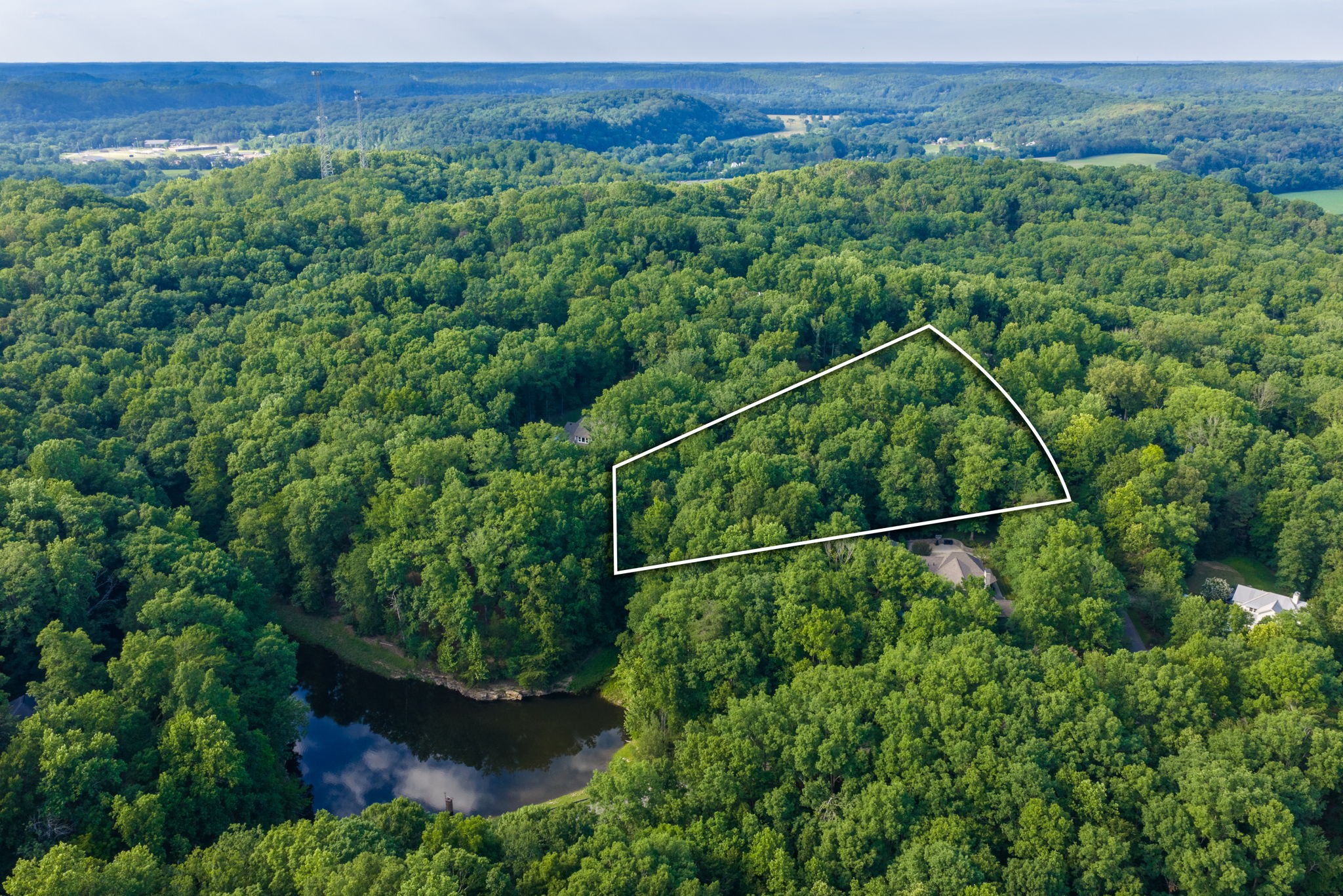  1011 Champion Hills Dr, Kingston Springs, TN, 37082 - 物件實景