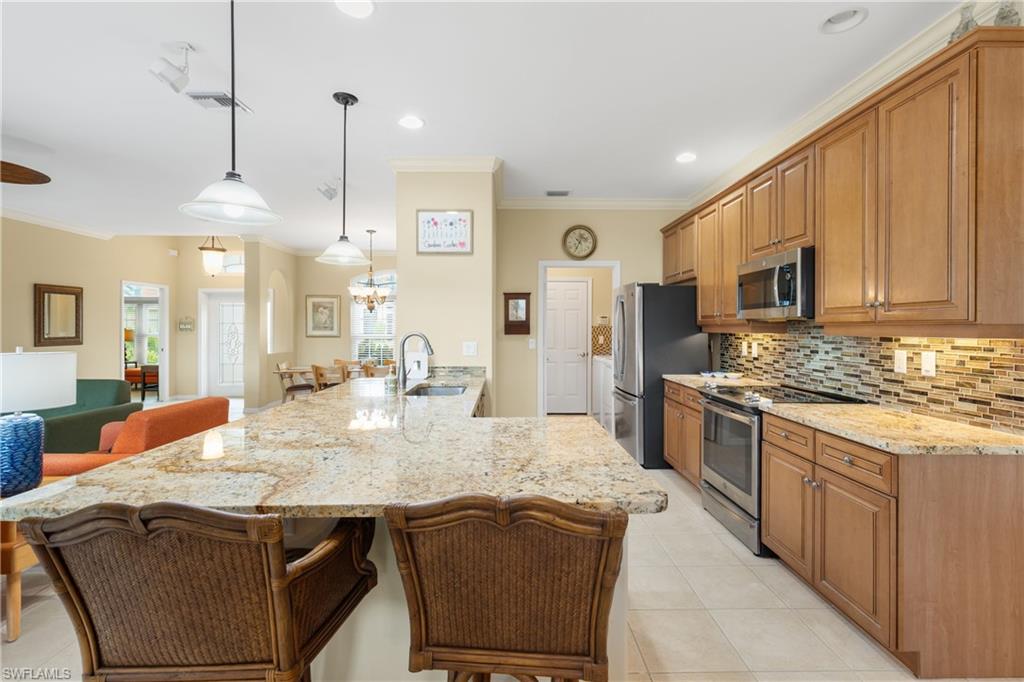 Fort Myers, Florida, 33919, United States, 3 Bedrooms Bedrooms, ,2 BathroomsBathrooms,Residential,For Sale,1970315