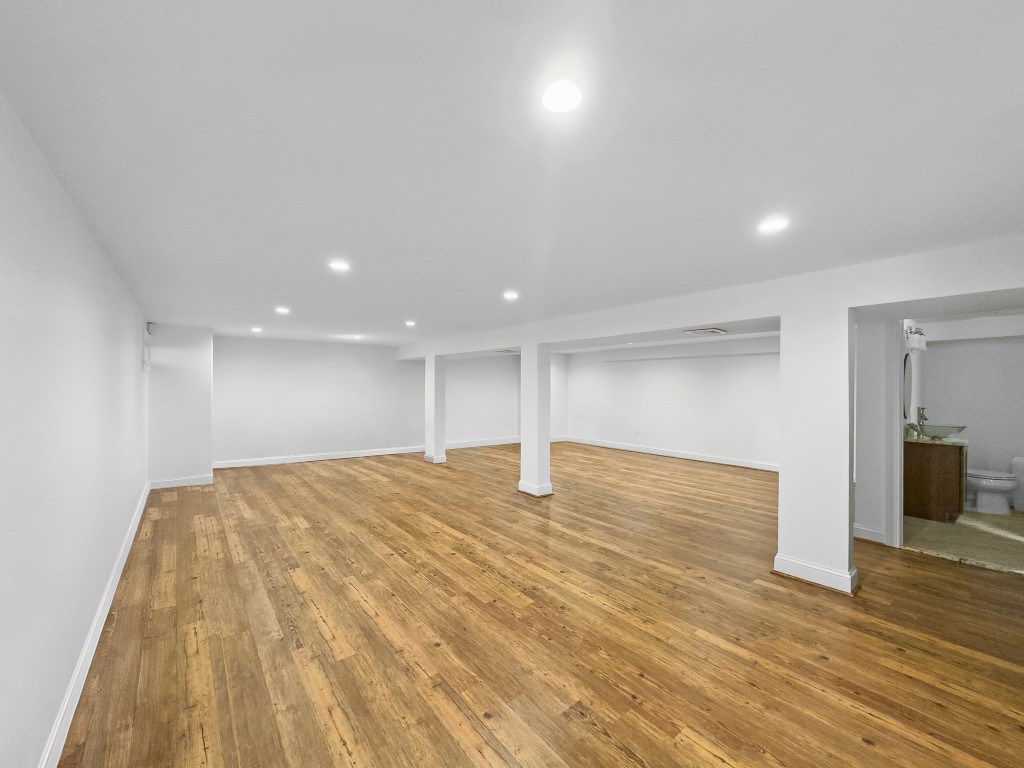 North Andover, Massachusetts, 01845, United States, 3 Bedrooms Bedrooms, ,4 BathroomsBathrooms,Residential,For Sale,2005973