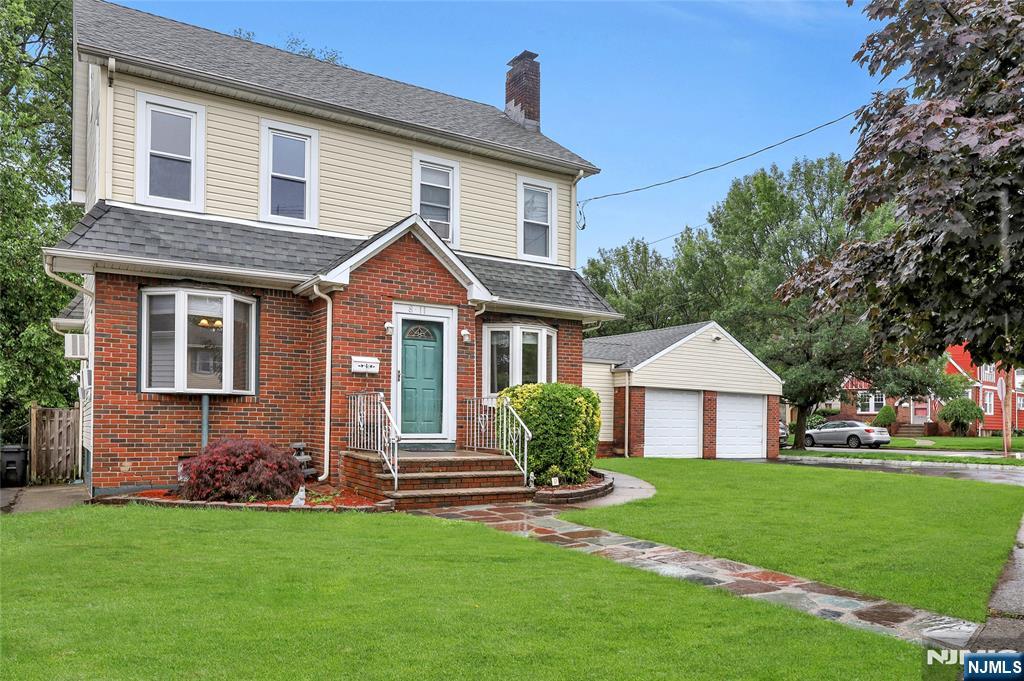 Fair Lawn, New Jersey, 07410, United States, 3 Bedrooms Bedrooms, ,3 BathroomsBathrooms,Residential,For Sale,1992145