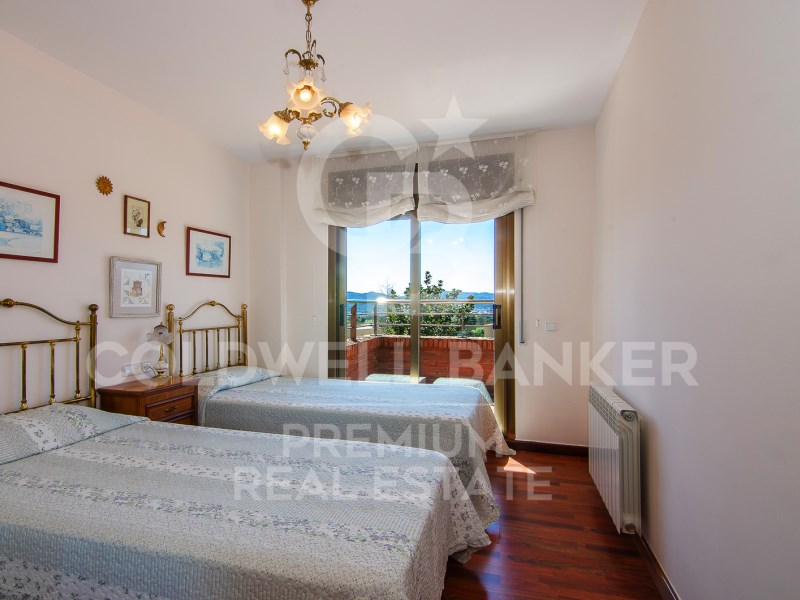 Cerdanyola del Vallès, Catalonia, ES, 5 Bedrooms Bedrooms, ,3 BathroomsBathrooms,Residential,For Sale,1610457