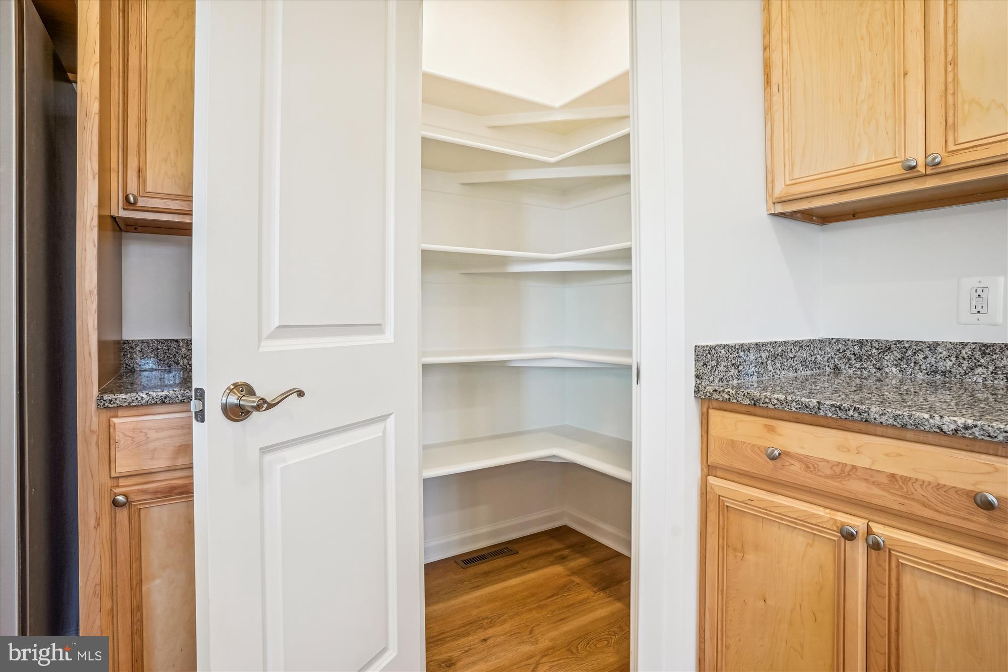 Culpeper, Virginia, 22701, United States, 3 Bedrooms Bedrooms, ,2 BathroomsBathrooms,Residential,For Sale,1980884