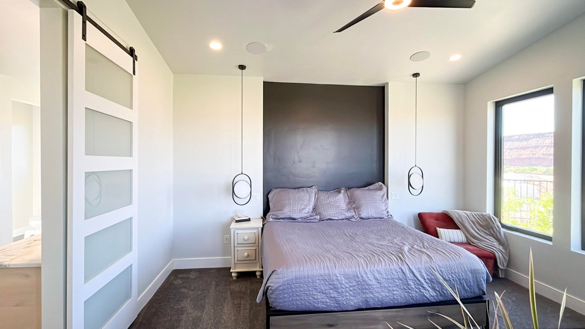 Washington, Utah, 84780, United States, 4 Bedrooms Bedrooms, ,4 BathroomsBathrooms,Residential,For Sale,1998221