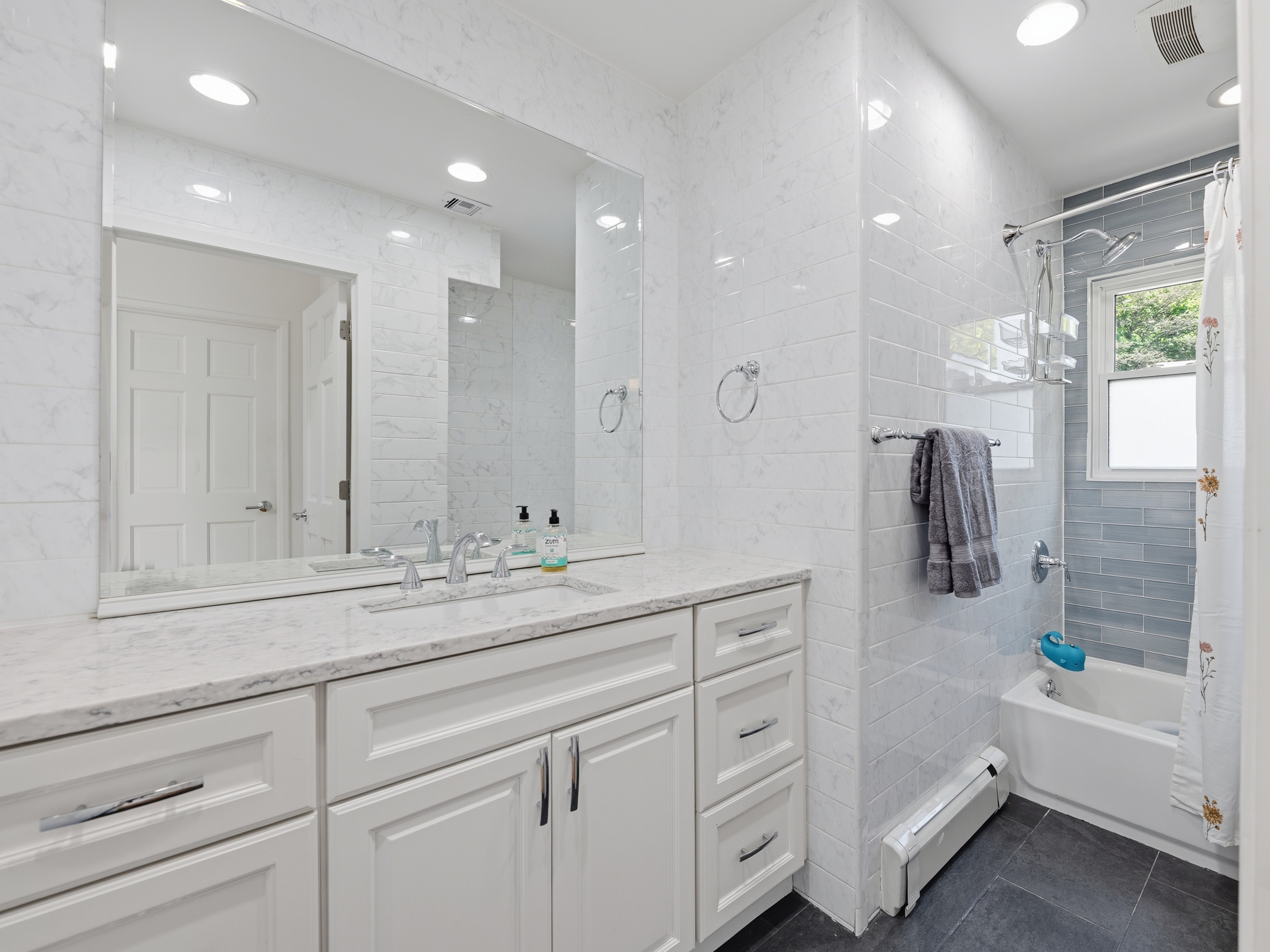  50 Roger Drive, Port Washington, NY 11050 - 物件實景